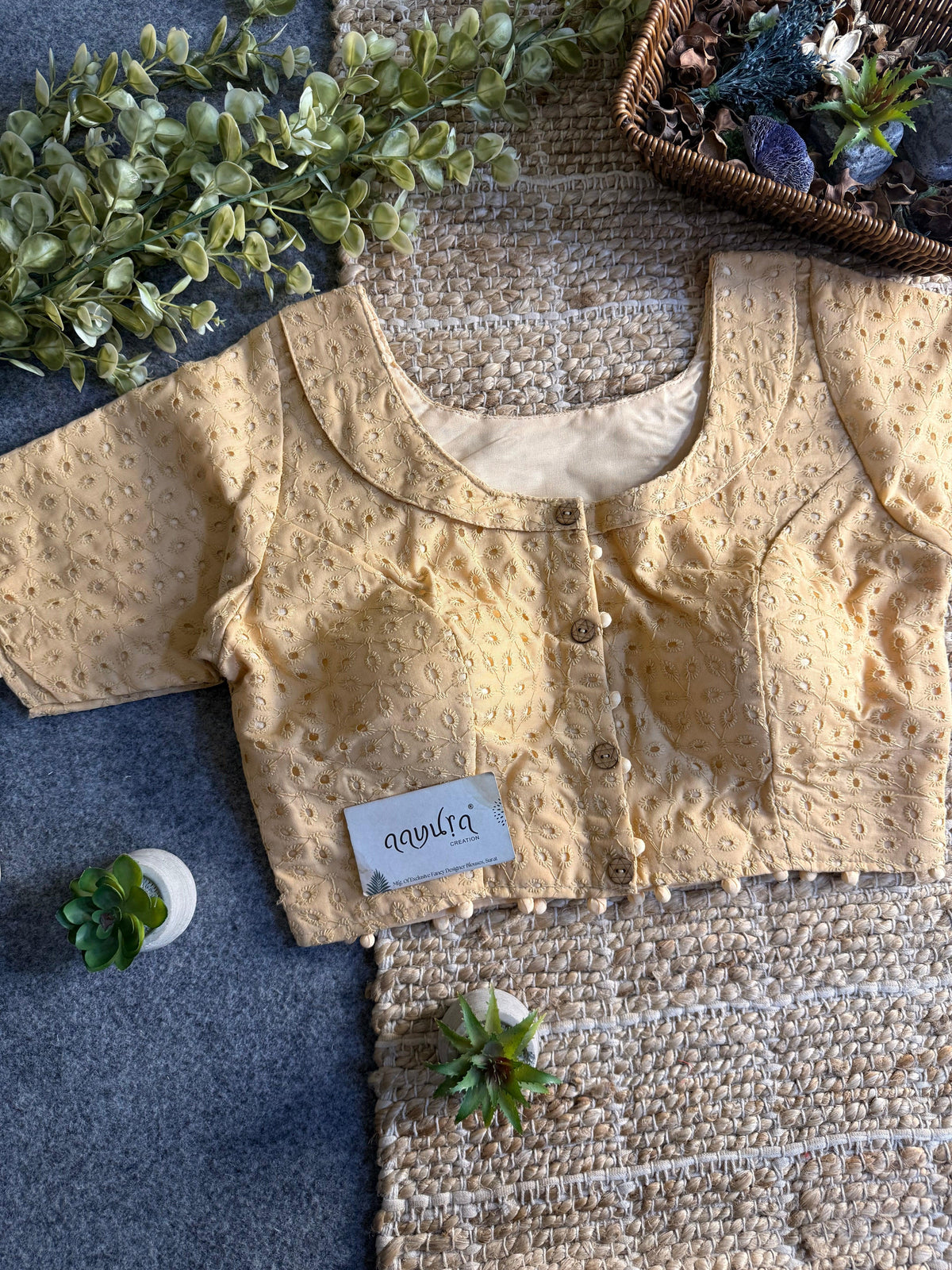 Hakoba Collar Blouse
