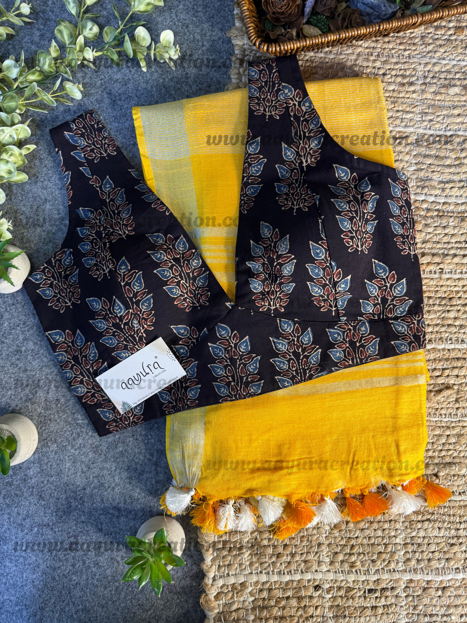 Ajrakh Vibe – Linen Grace Combo
