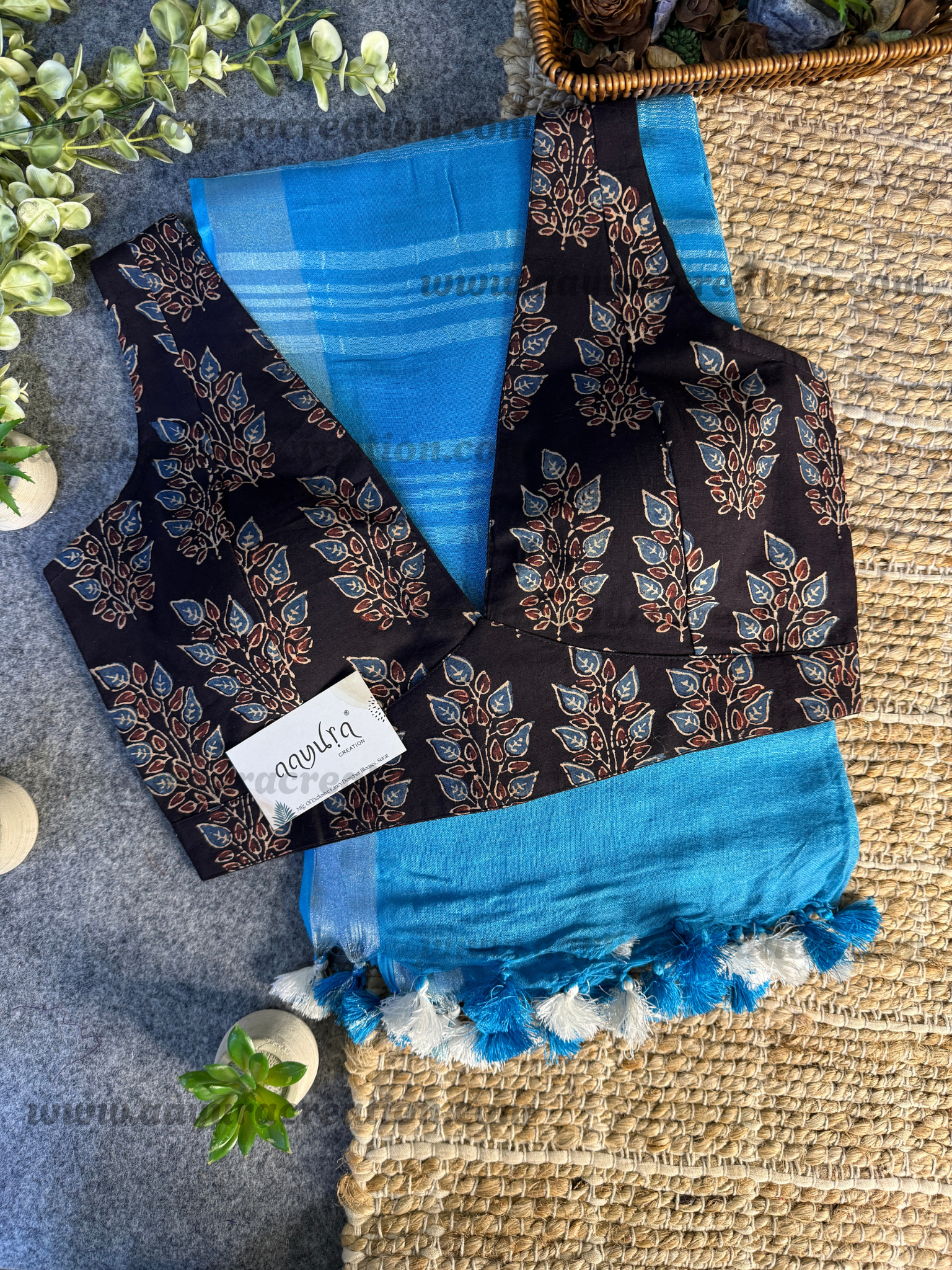 Ajrakh Vibe – Linen Grace Combo