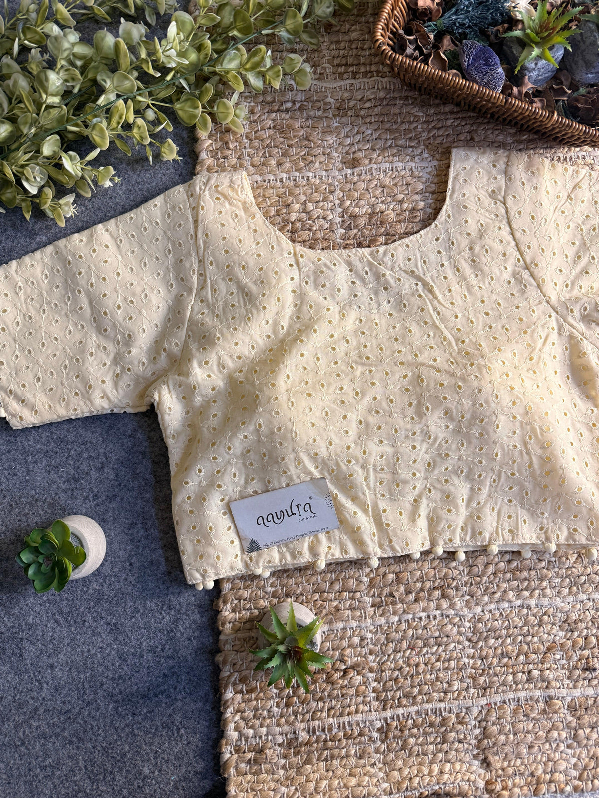 Hakoba Collar Blouse