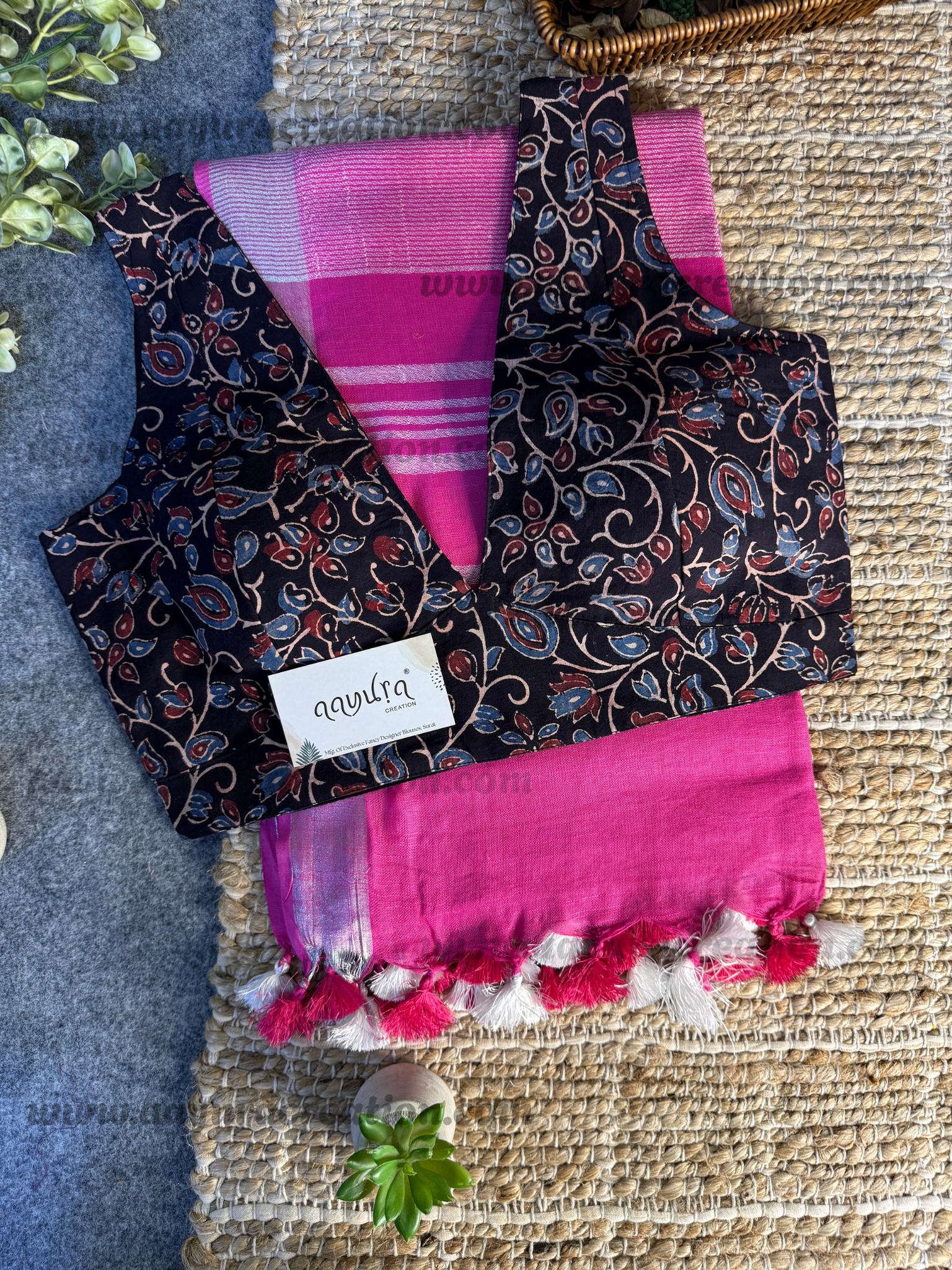 Ajrakh Vibe – Linen Grace Combo
