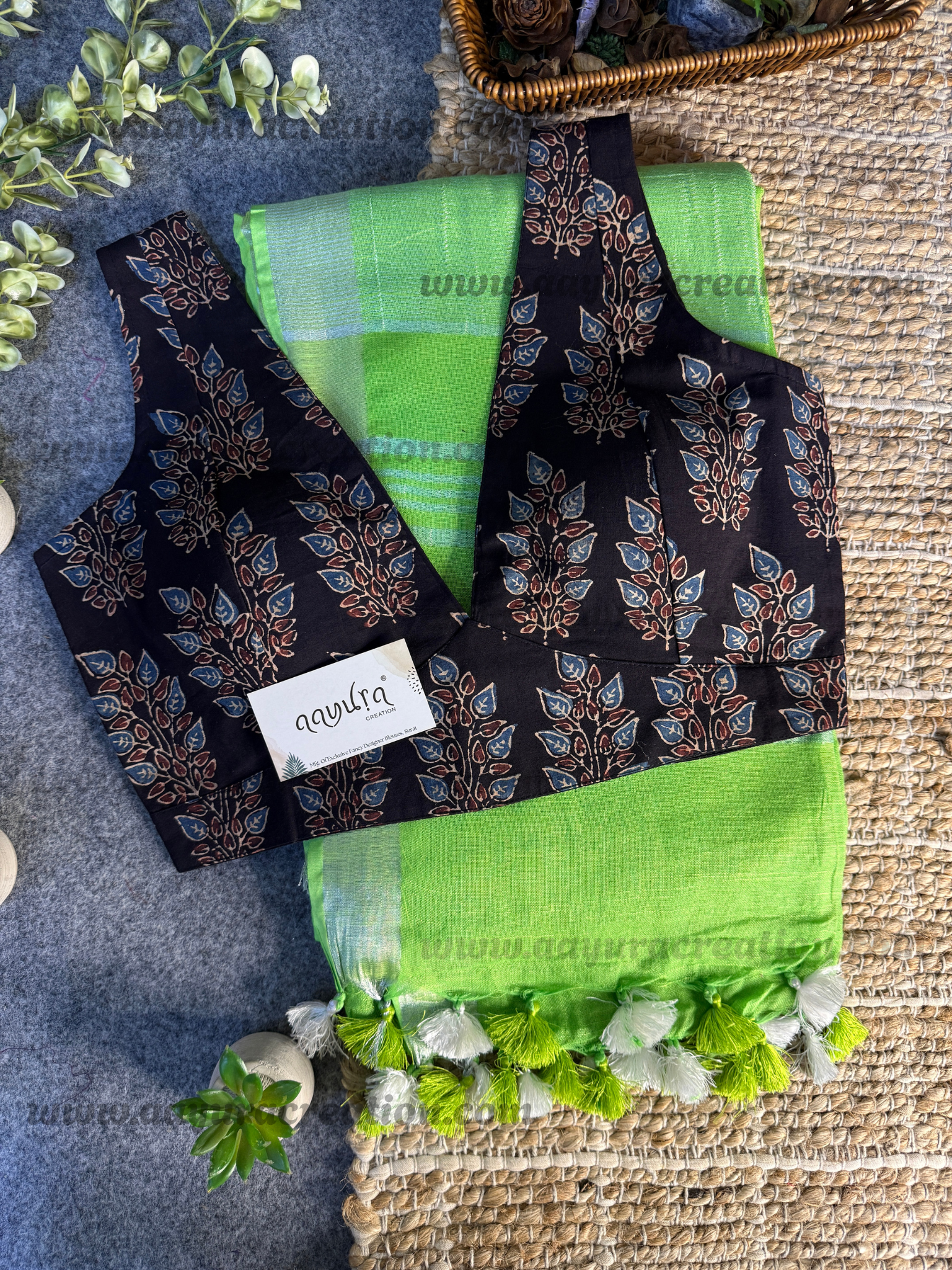 Ajrakh Vibe – Linen Grace Combo