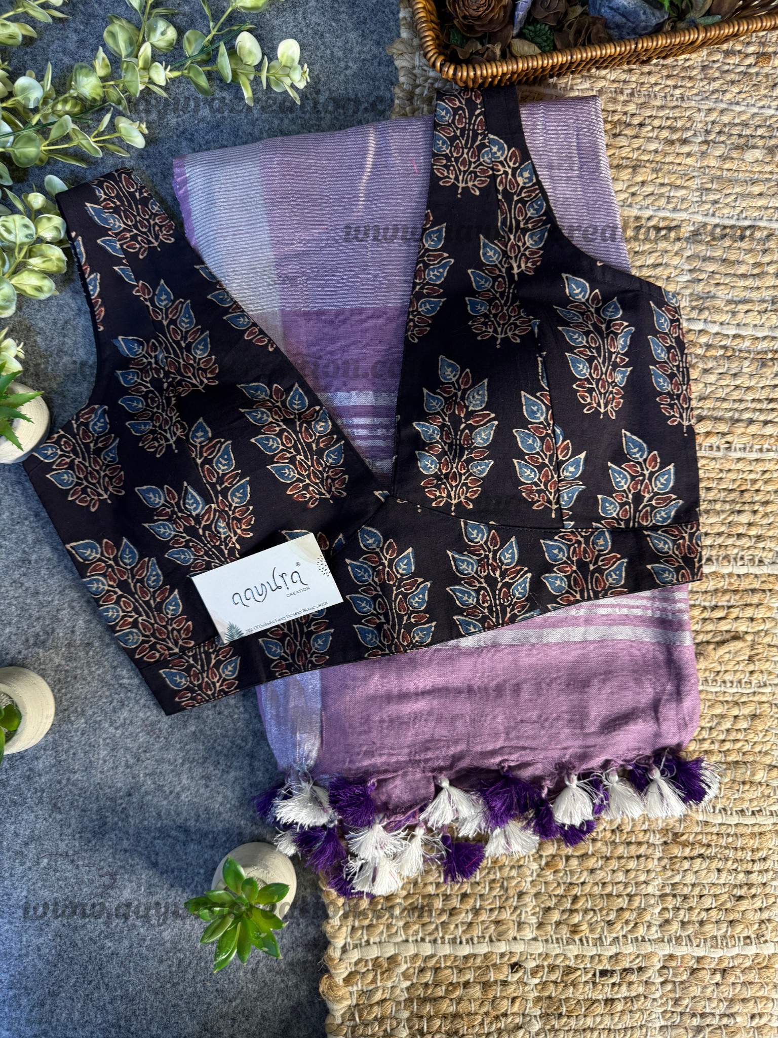 Ajrakh Vibe – Linen Grace Combo