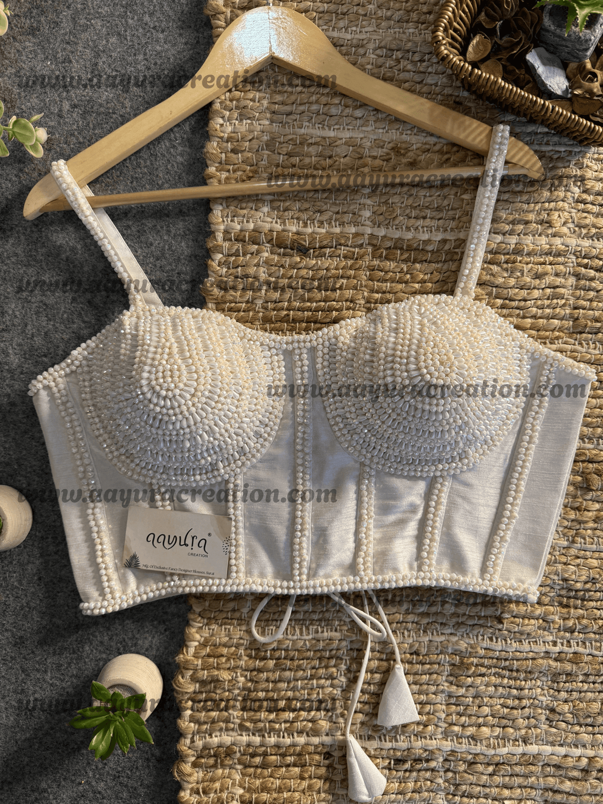 SHARIKA-WHITE