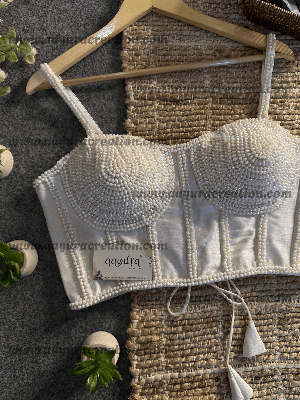 SHARIKA-WHITE
