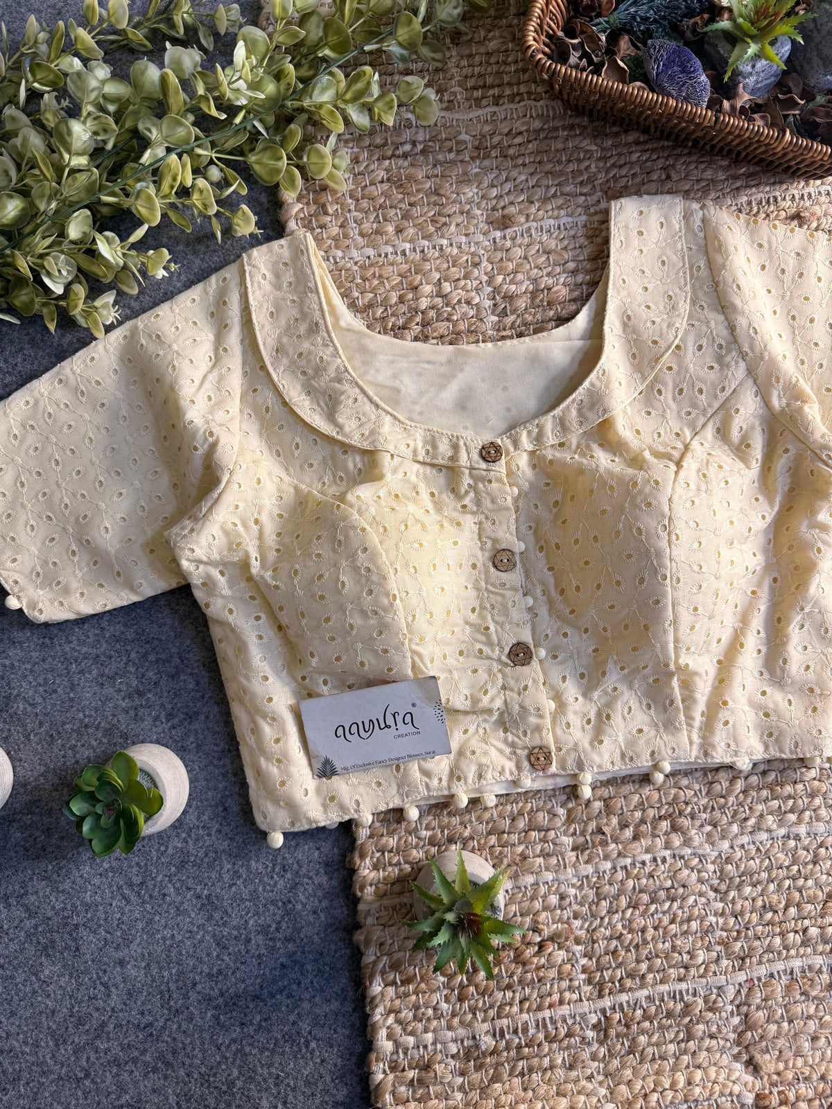 Hakoba Collar Blouse