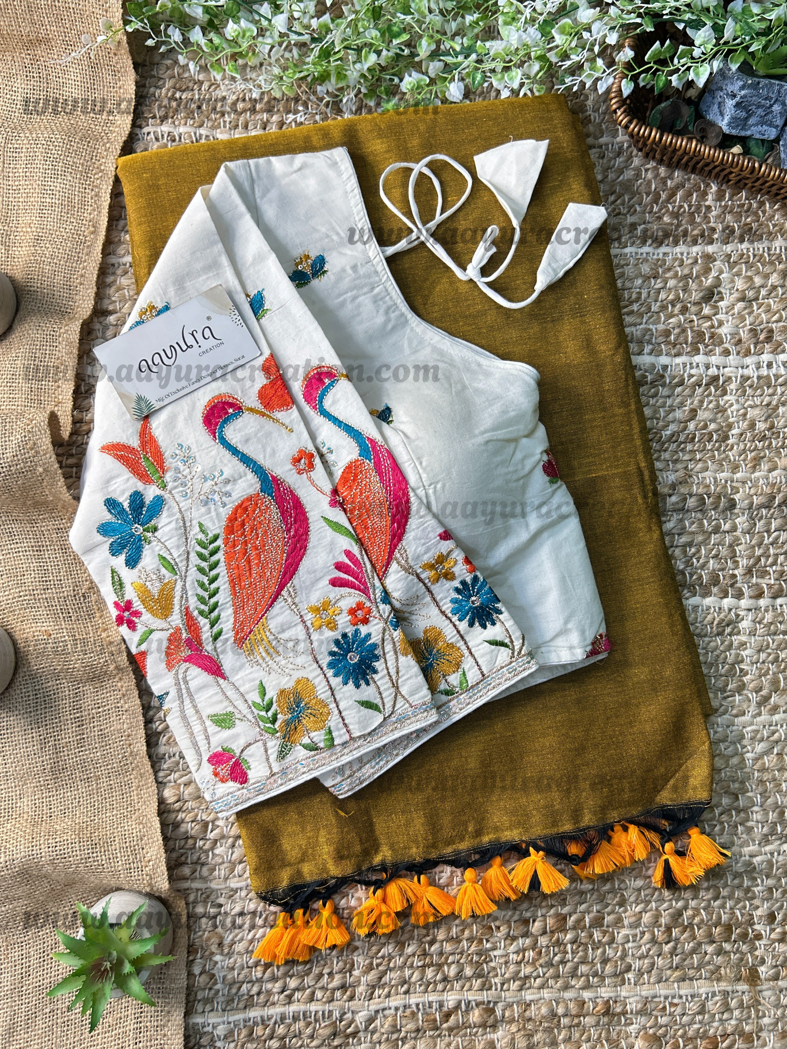 LoomLeya – Khadi Classics Pair