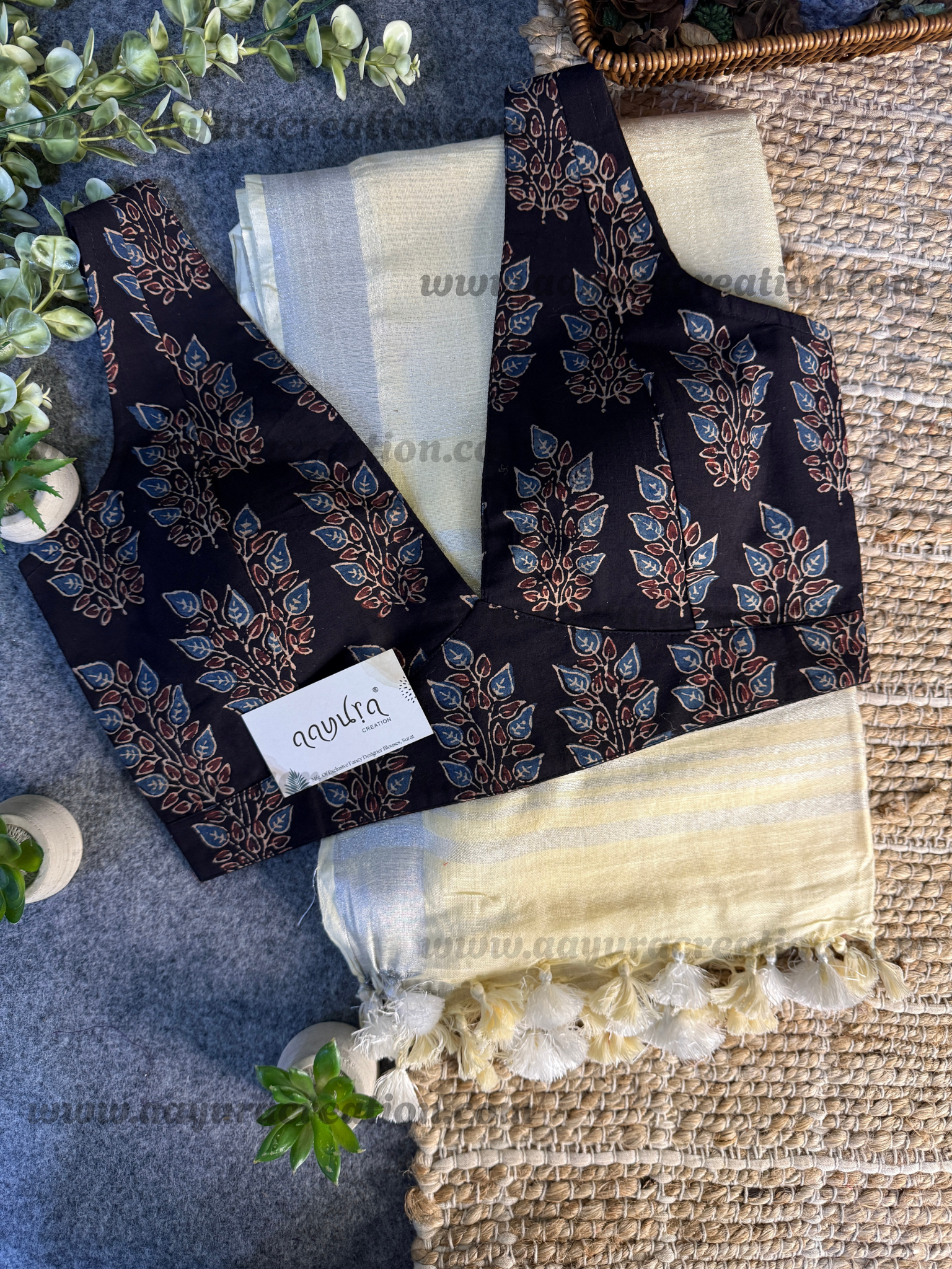 Ajrakh Vibe – Linen Grace Combo