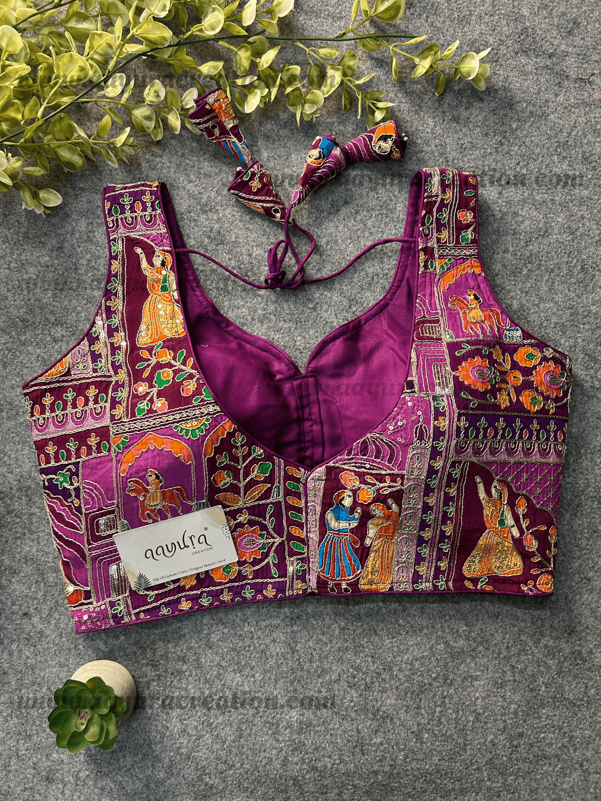 Empress Elegance Blouse ๐ธ