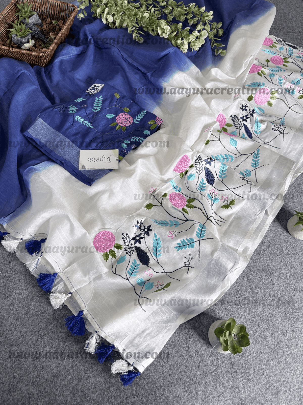 Classic Linen Charm Saree