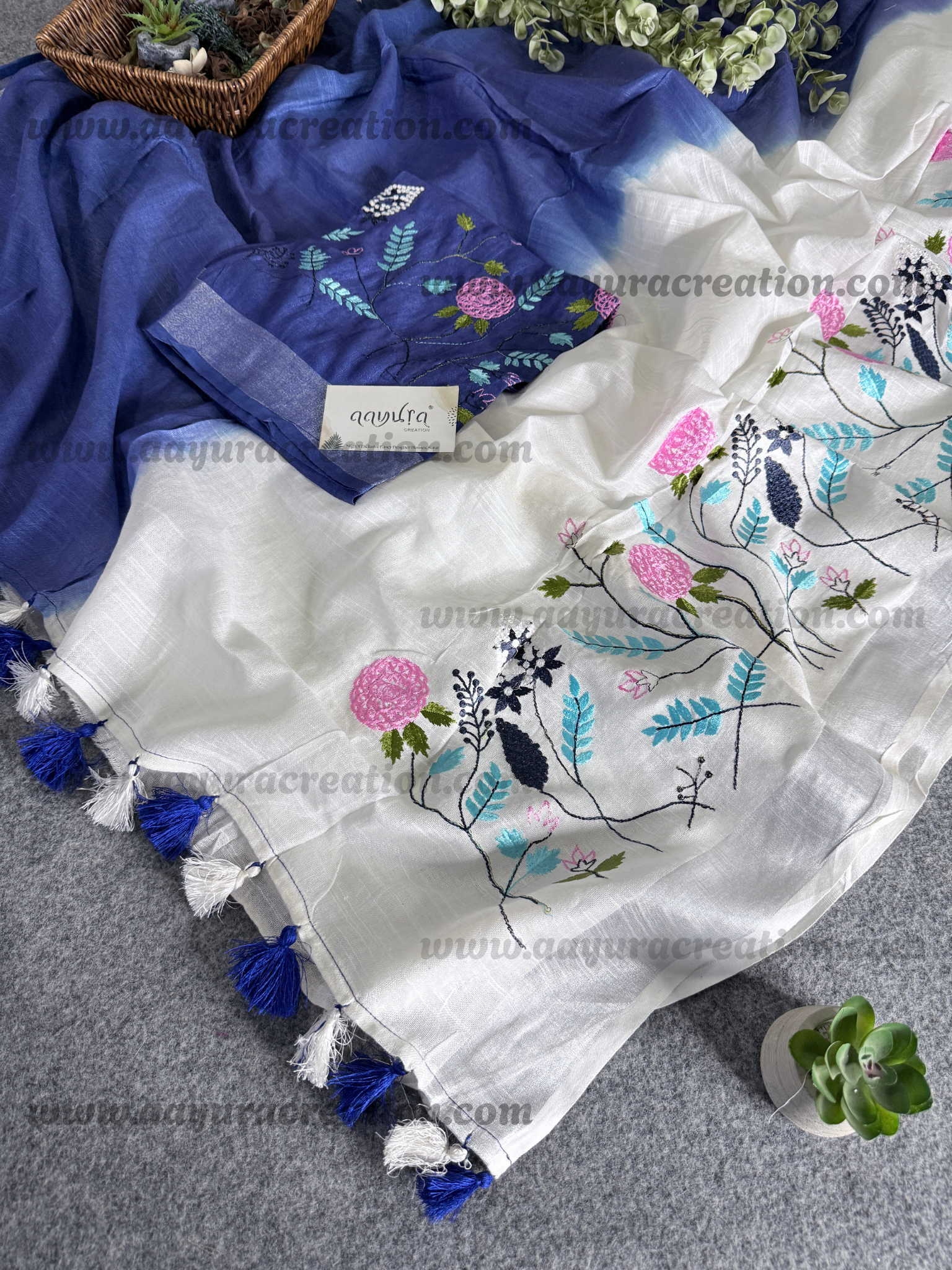 Classic Linen Charm Saree