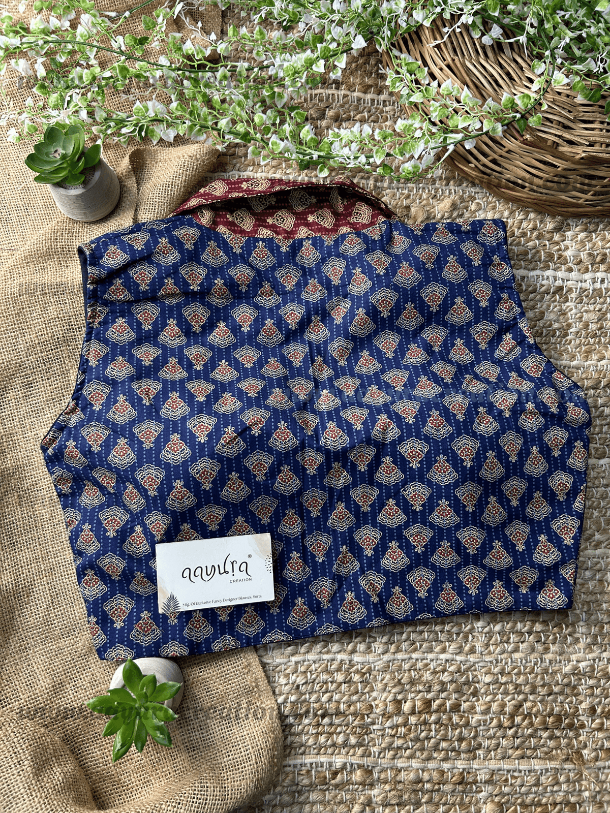 Cotton Collar Neck