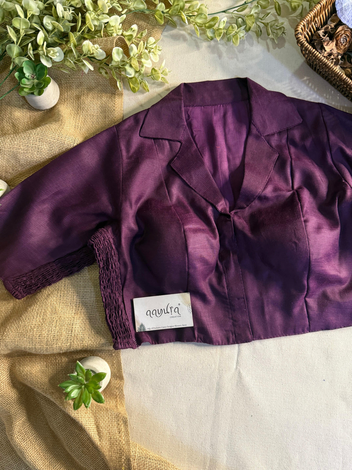 Comfort Fit Cotton Collar Blouse
