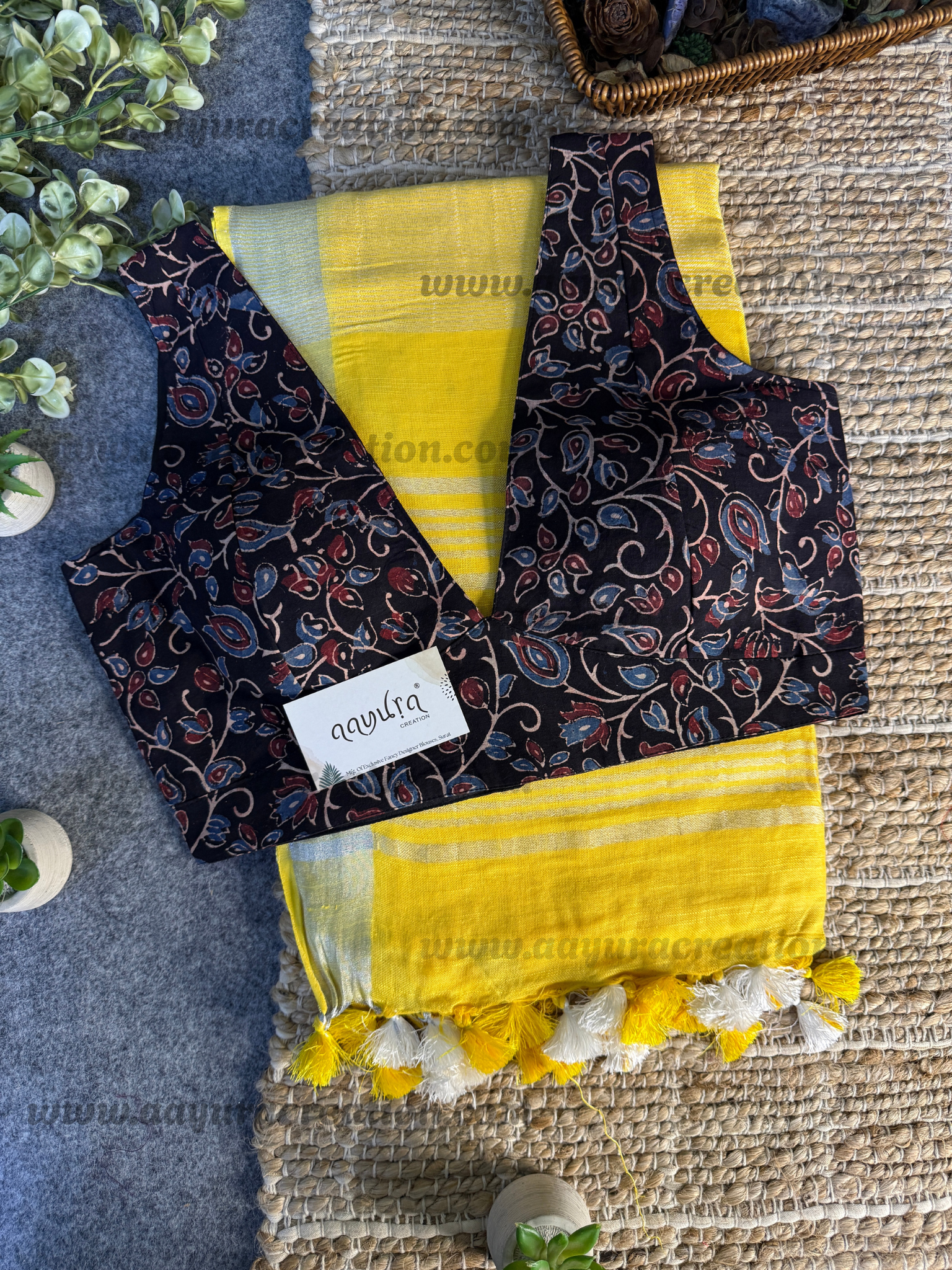 Ajrakh Vibe – Linen Grace Combo