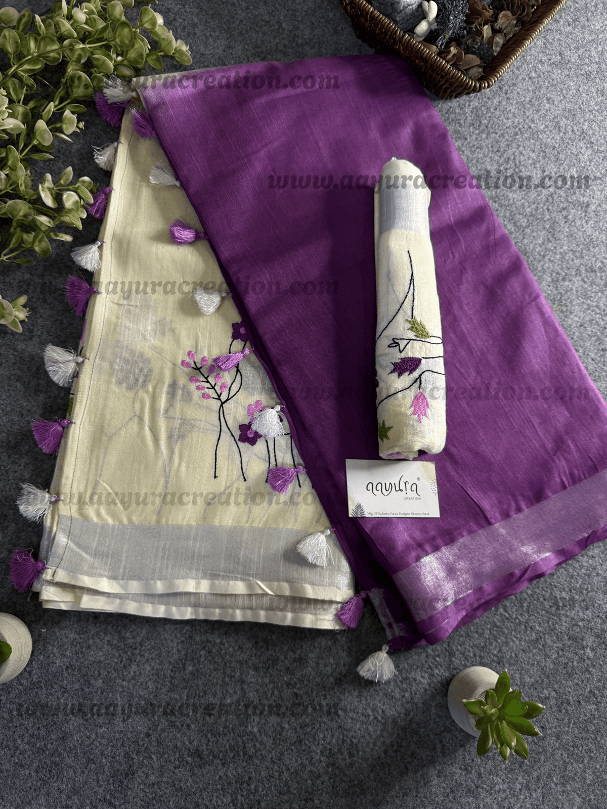 Classic Linen Charm Saree