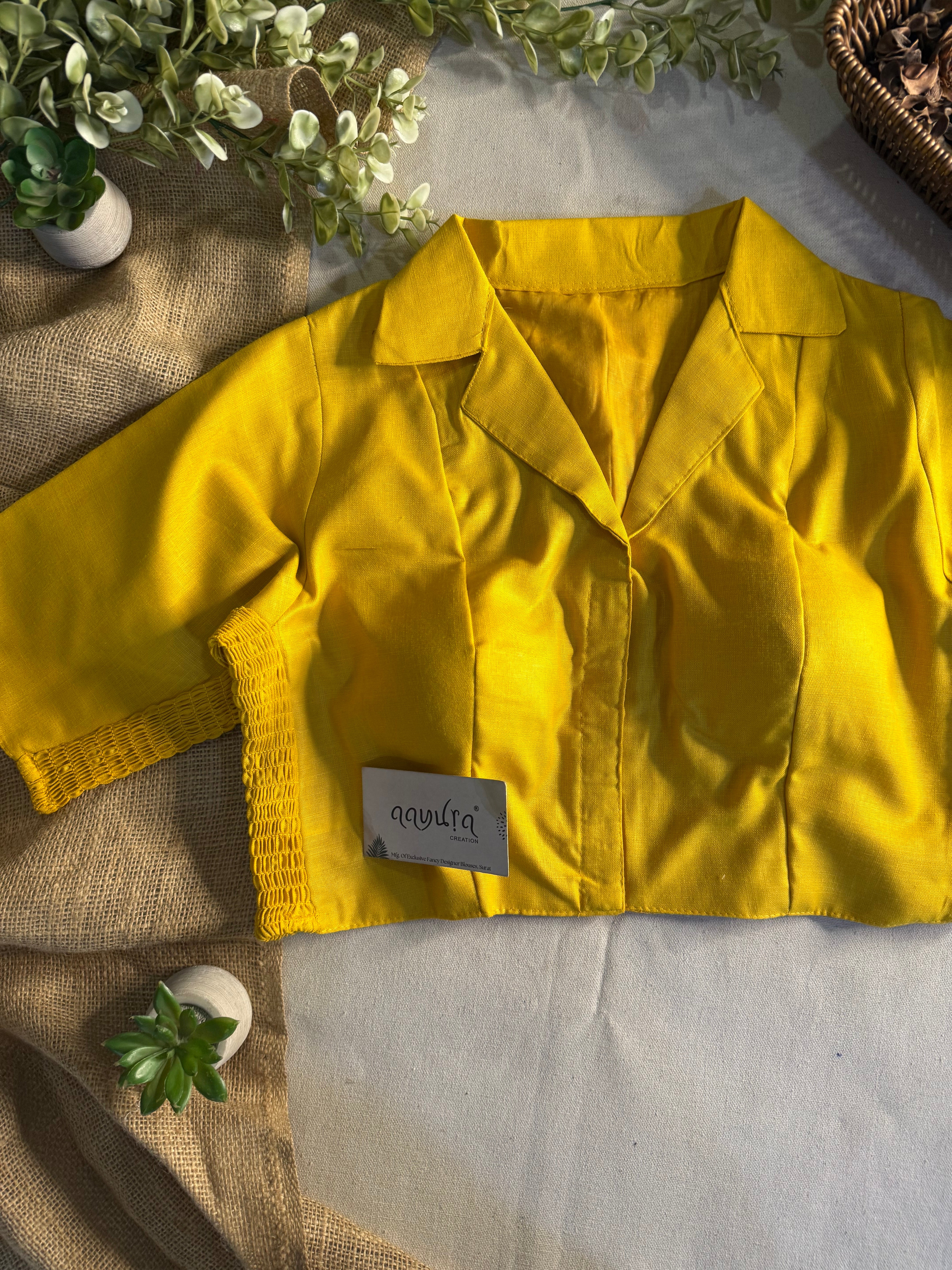Comfort Fit Cotton Coller Blouse