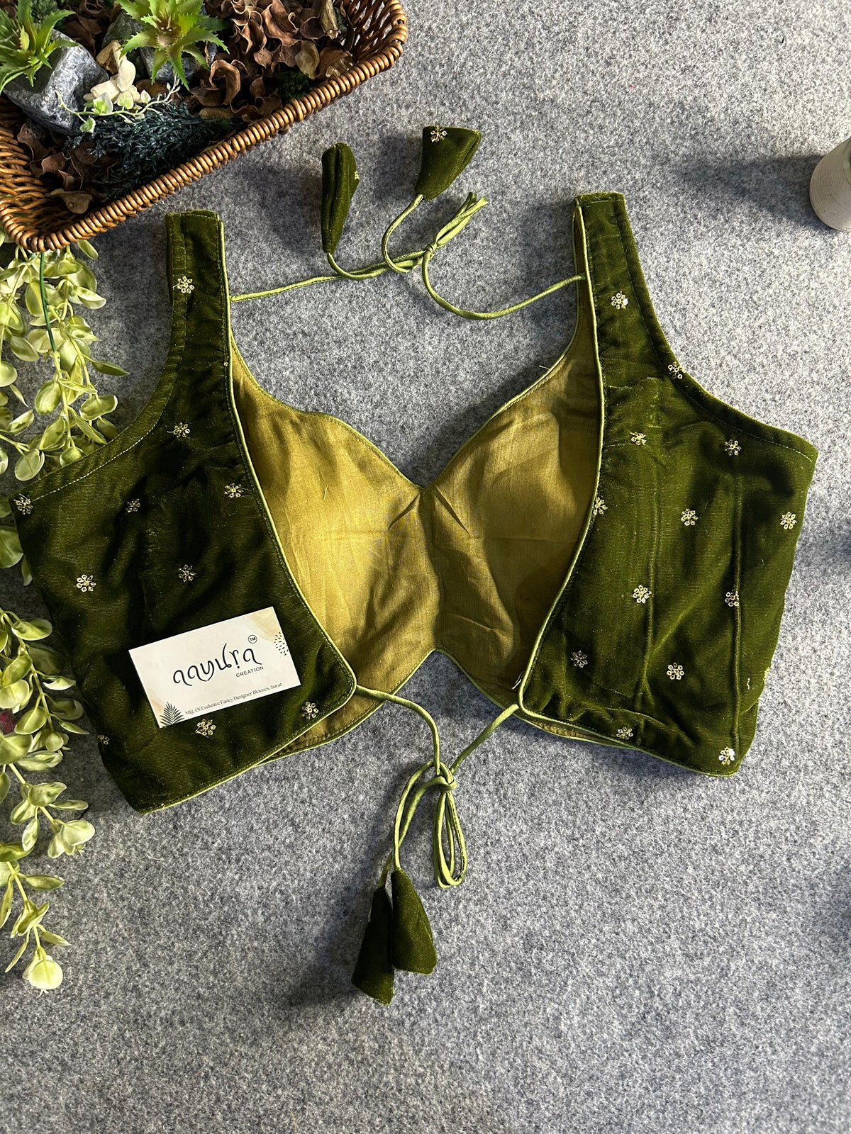 Butty Backless