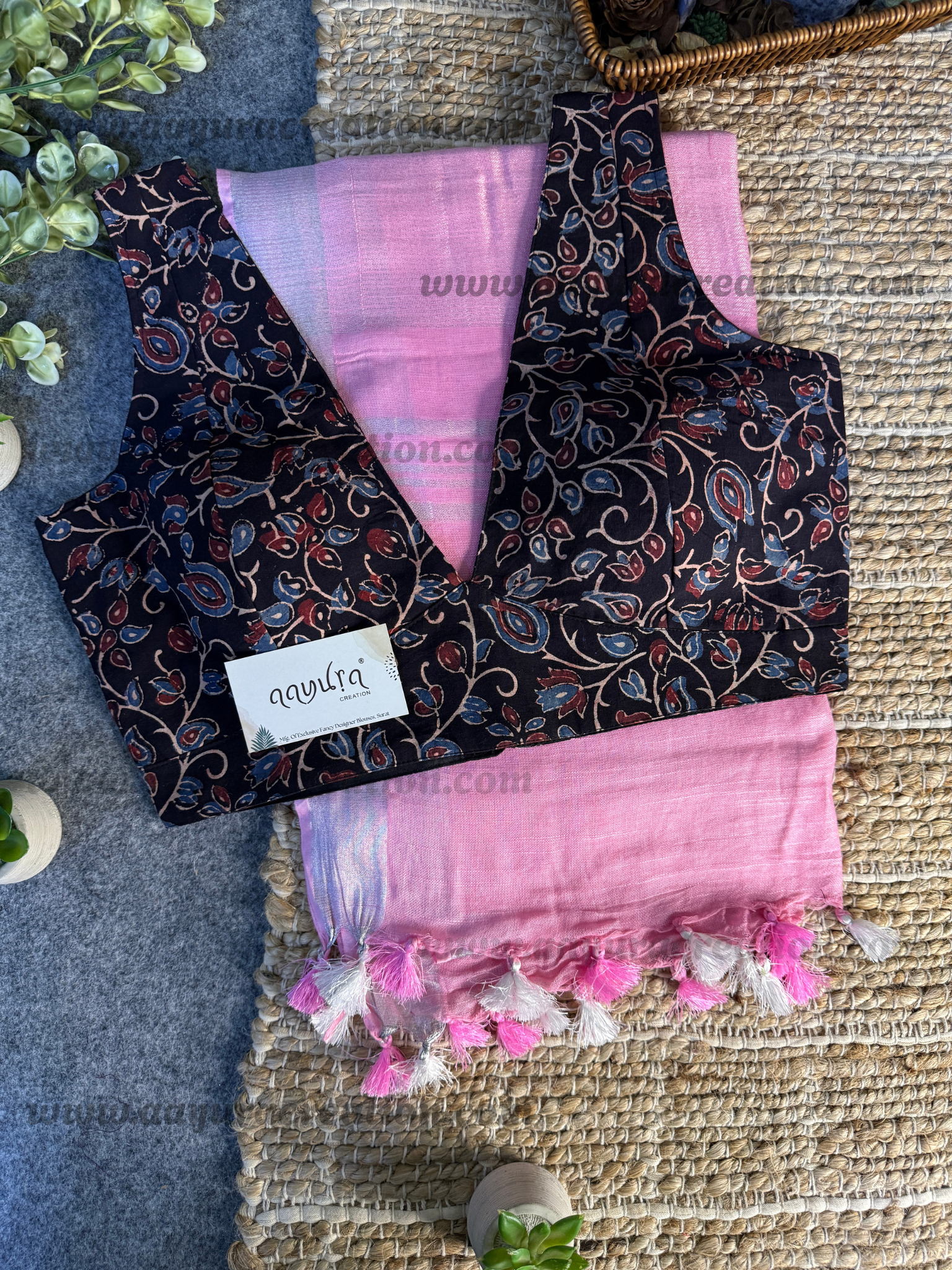 Ajrakh Vibe – Linen Grace Combo