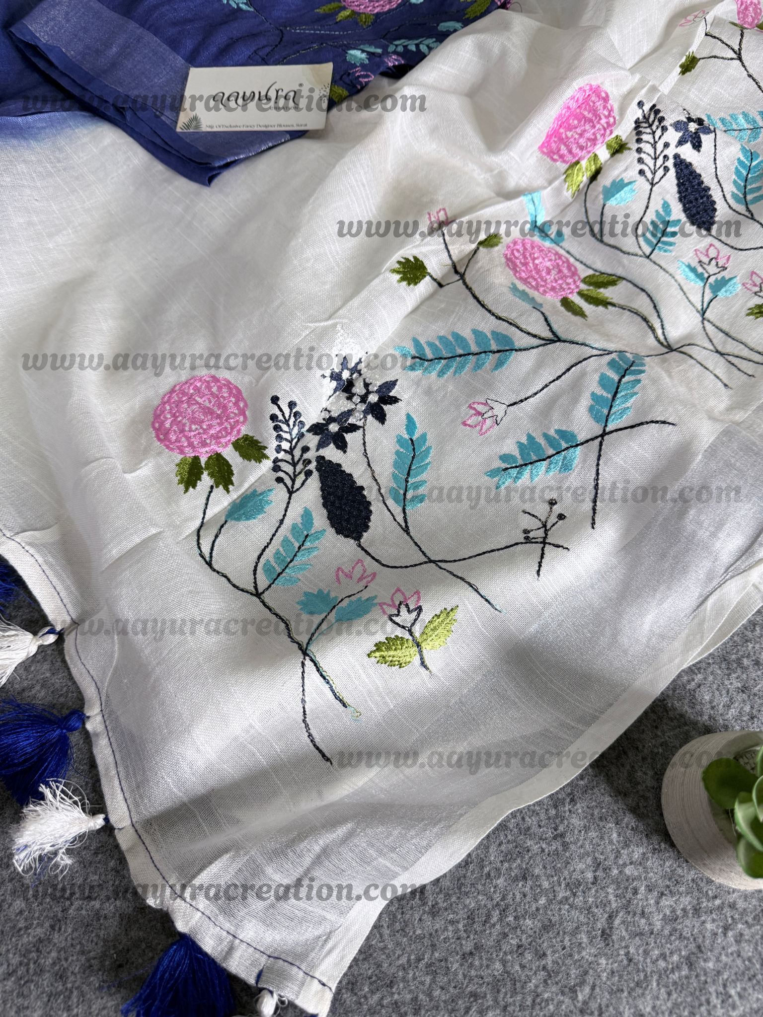 Classic Linen Charm Saree