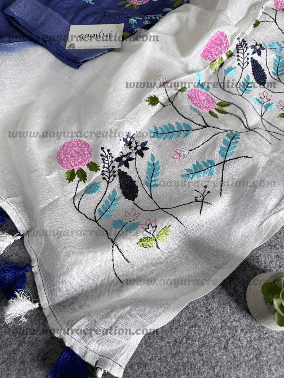 Classic Linen Charm Saree