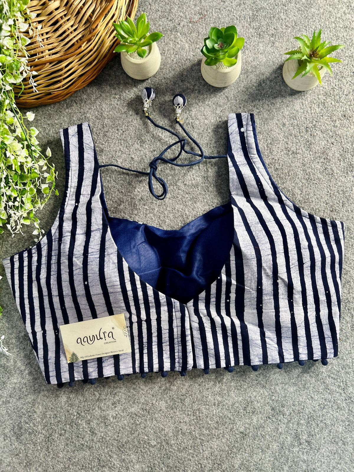 Nikita-Blouse