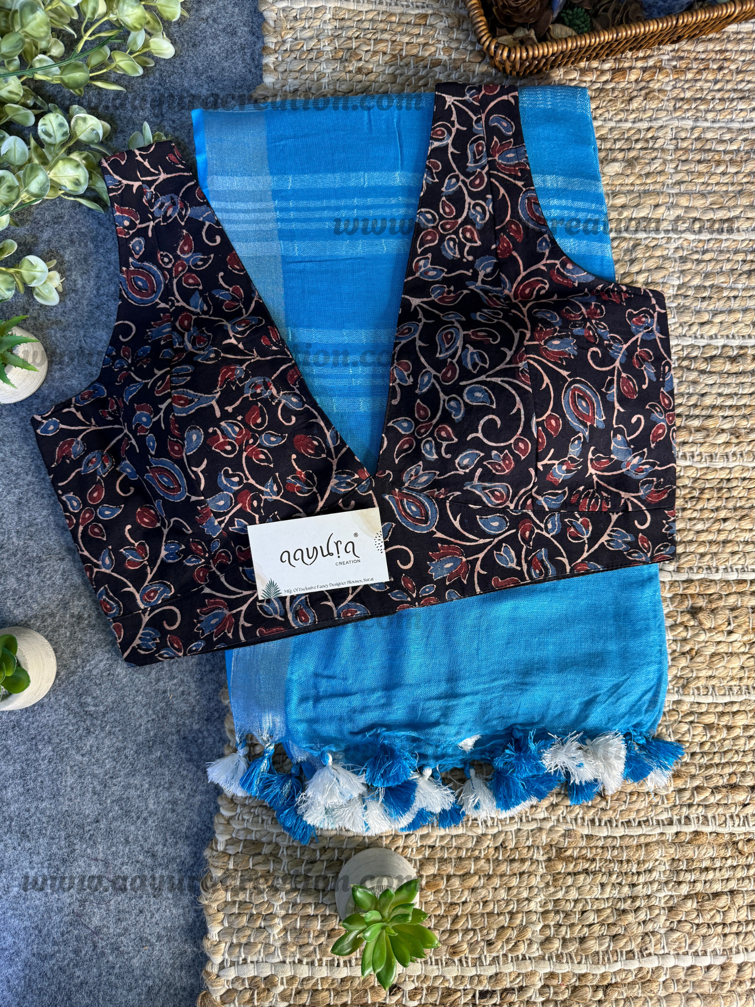 Ajrakh Vibe – Linen Grace Combo