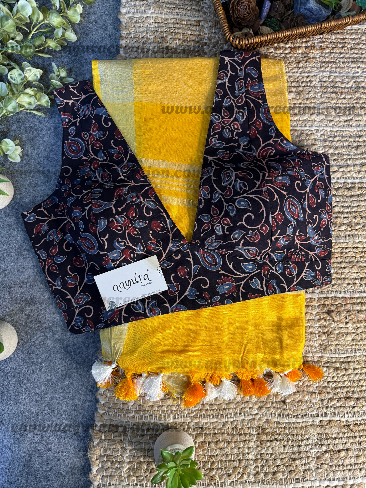 Ajrakh Vibe – Linen Grace Combo