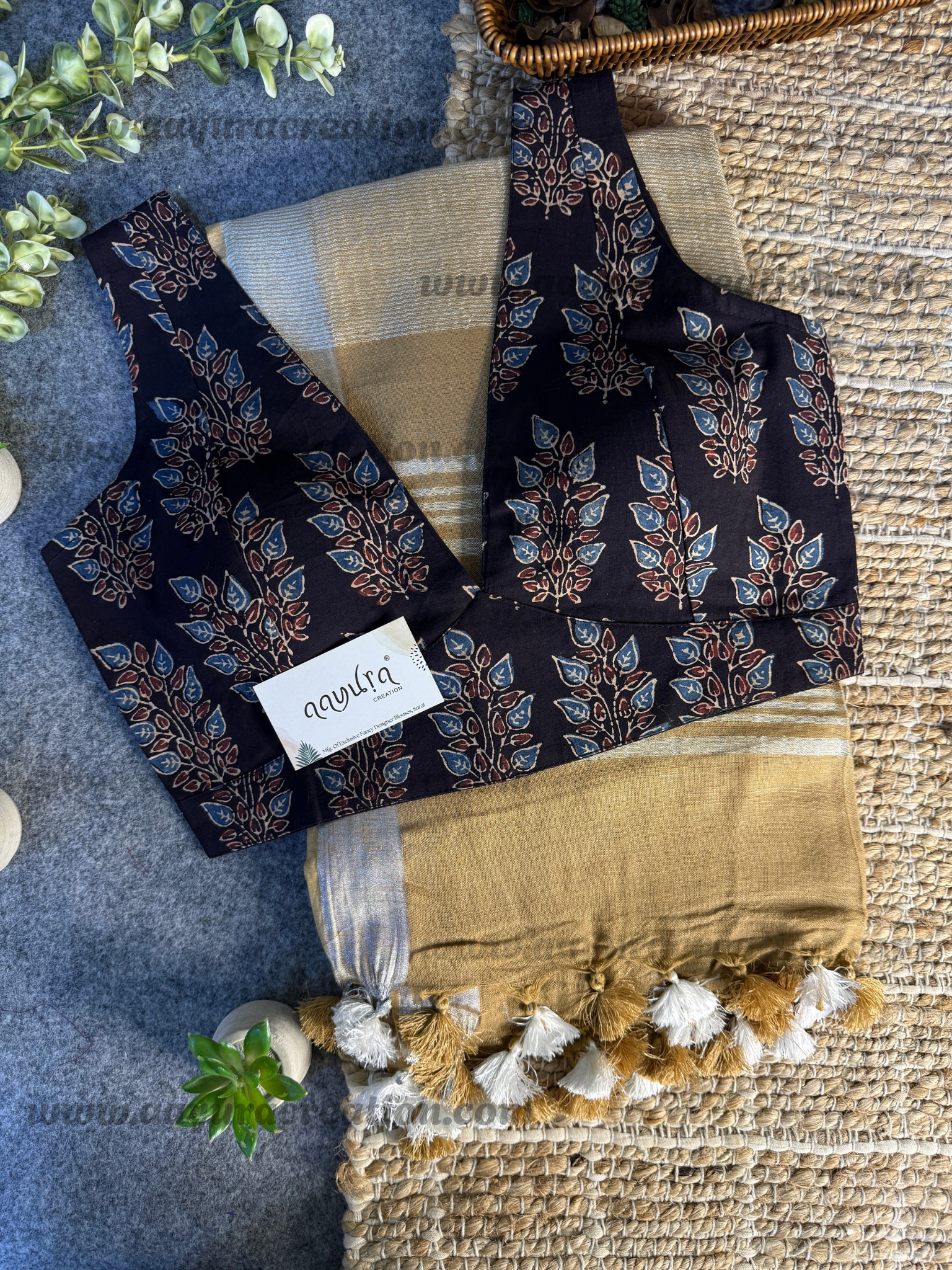 Ajrakh Vibe – Linen Grace Combo