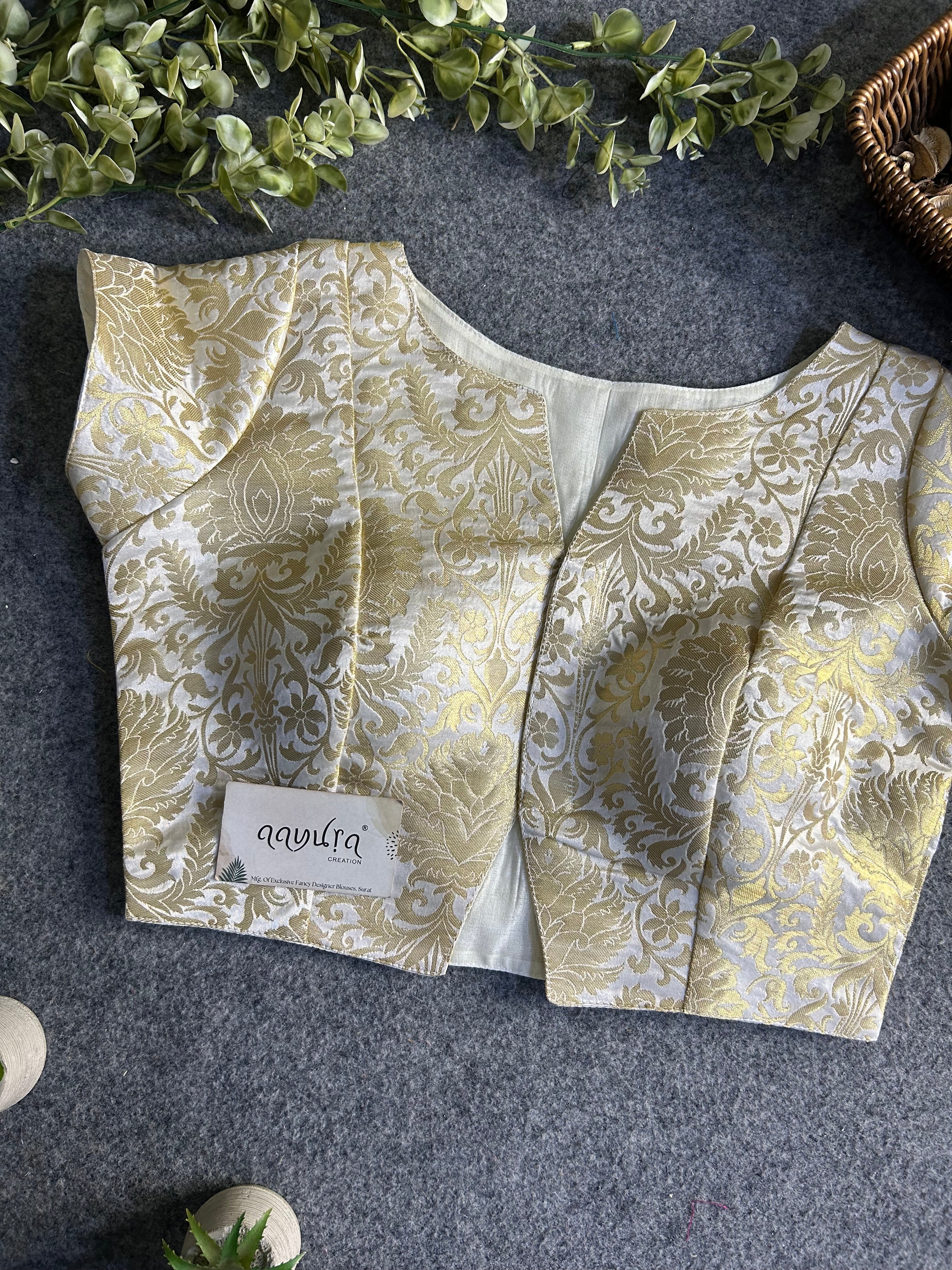 Vanshika Front Open Blouse