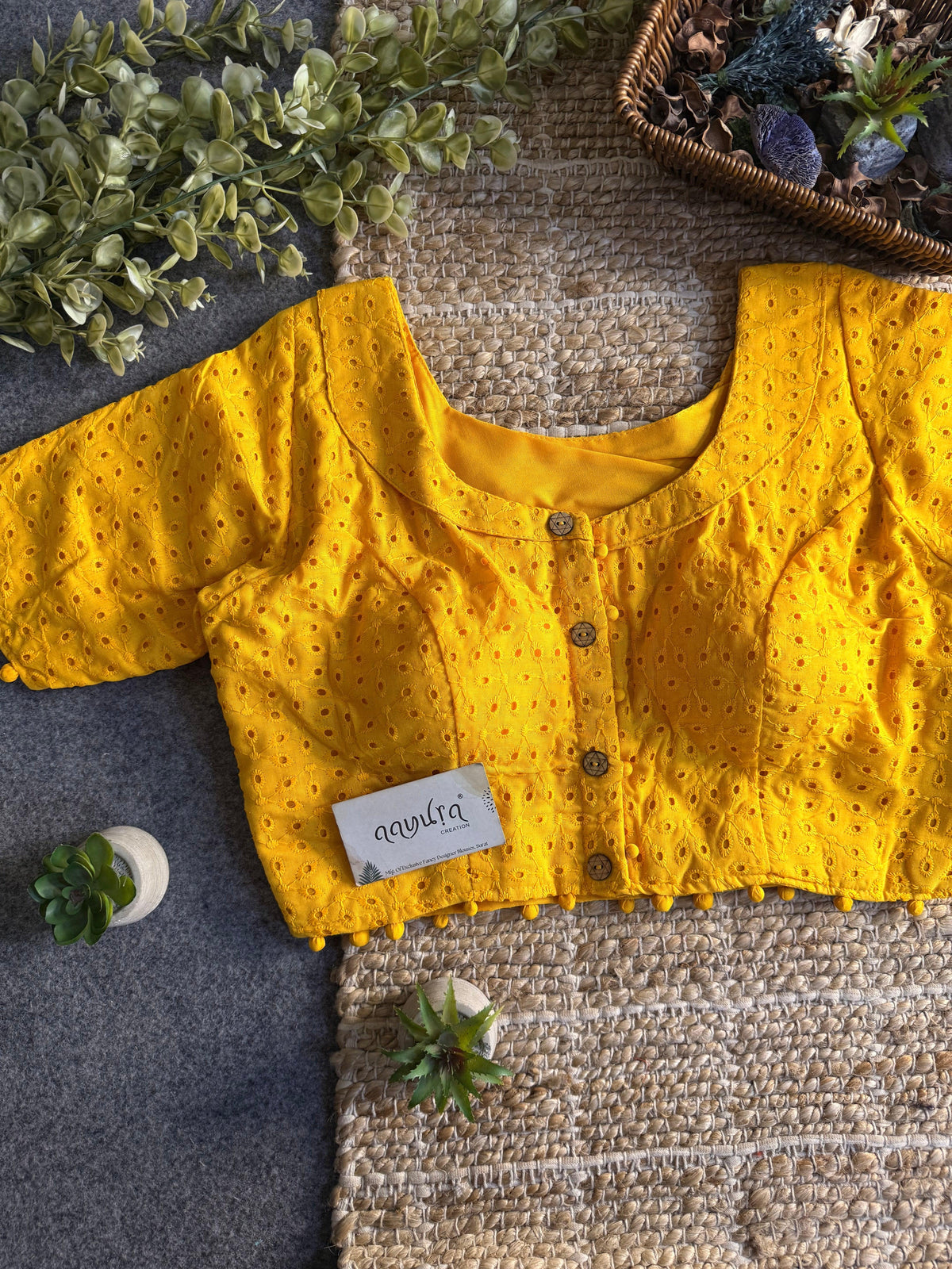 Hakoba Collar Blouse