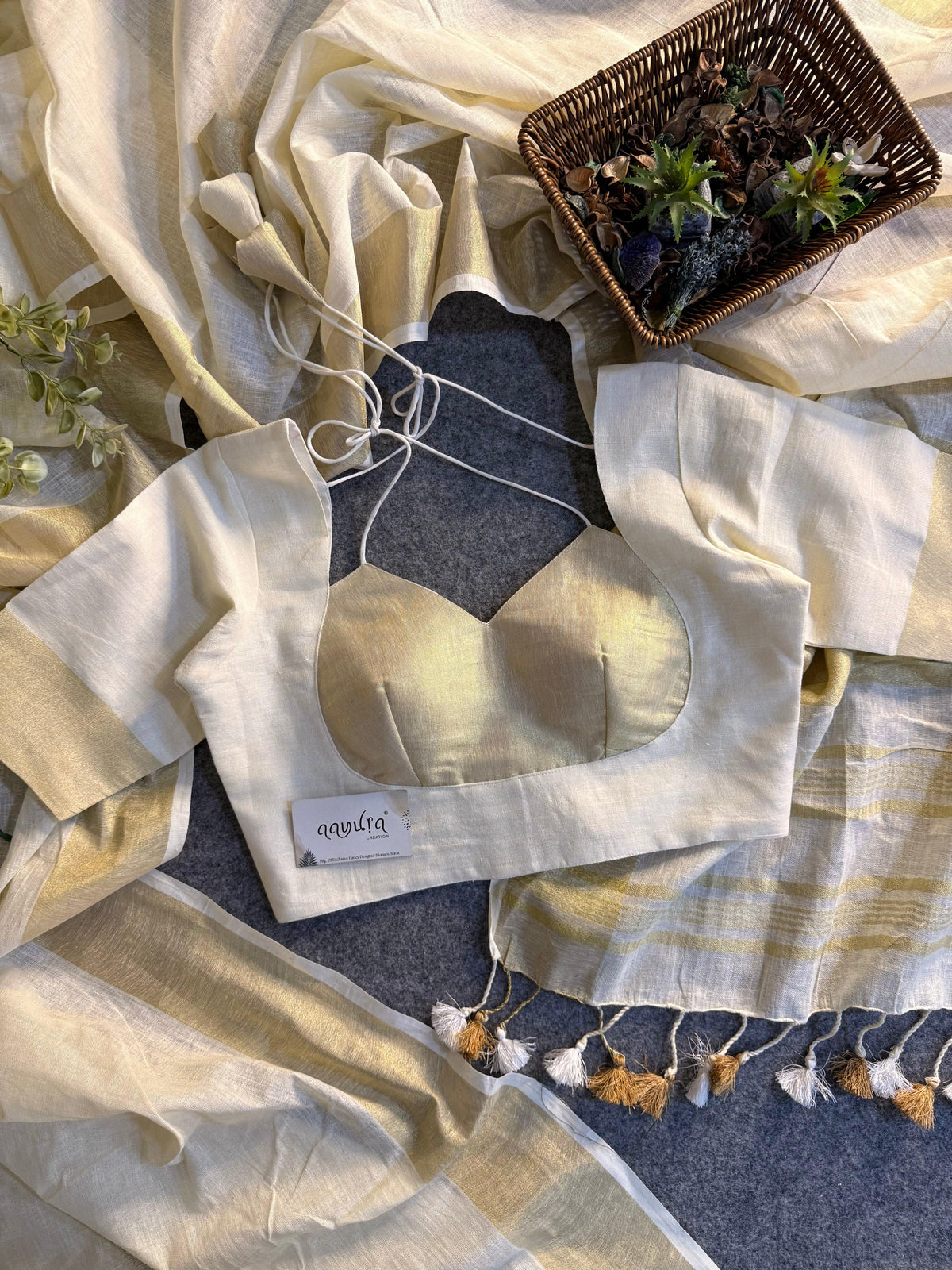 Handwoven Linen Grace Saree