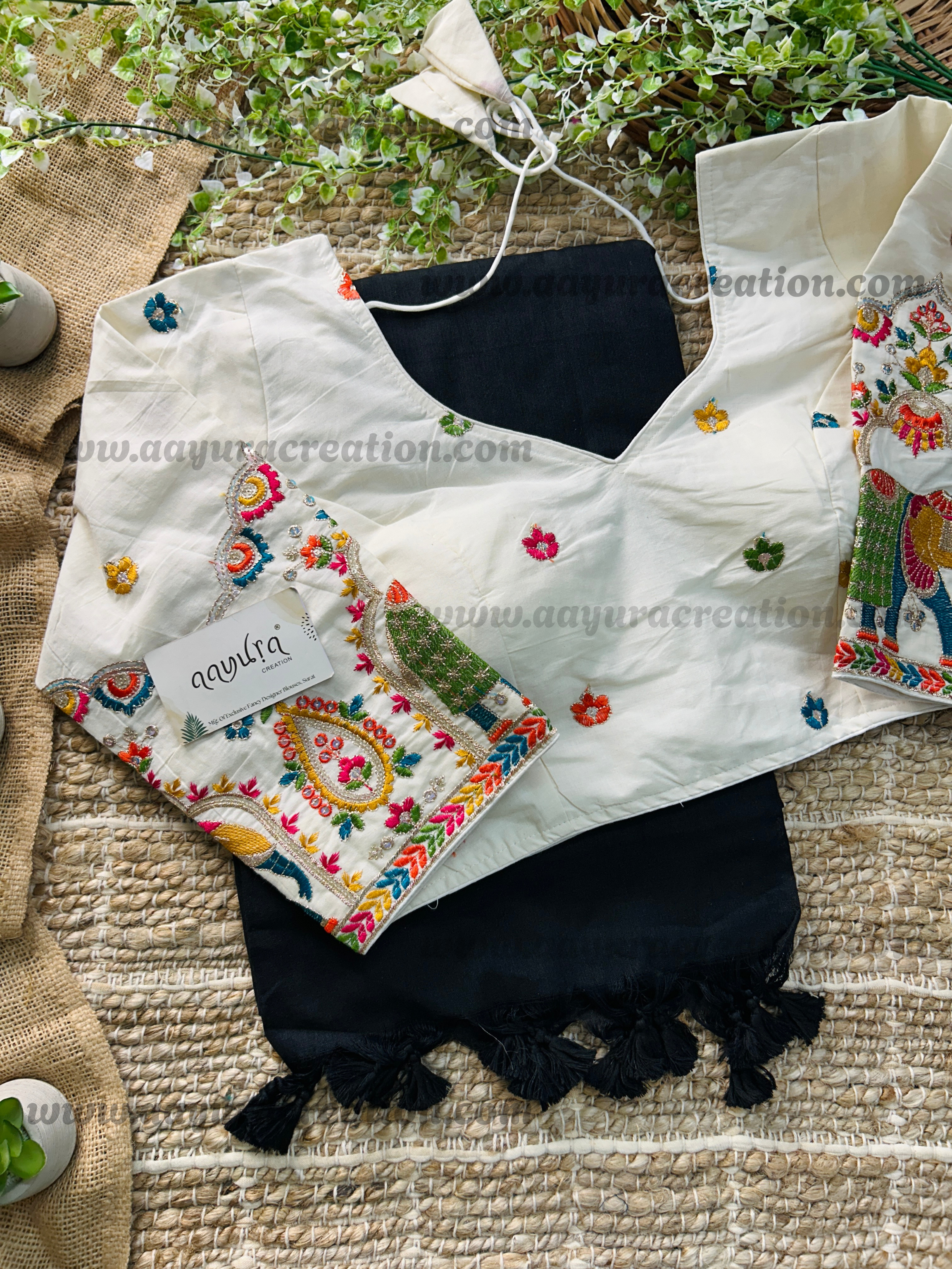 LoomLeya – Khadi Classics Pair