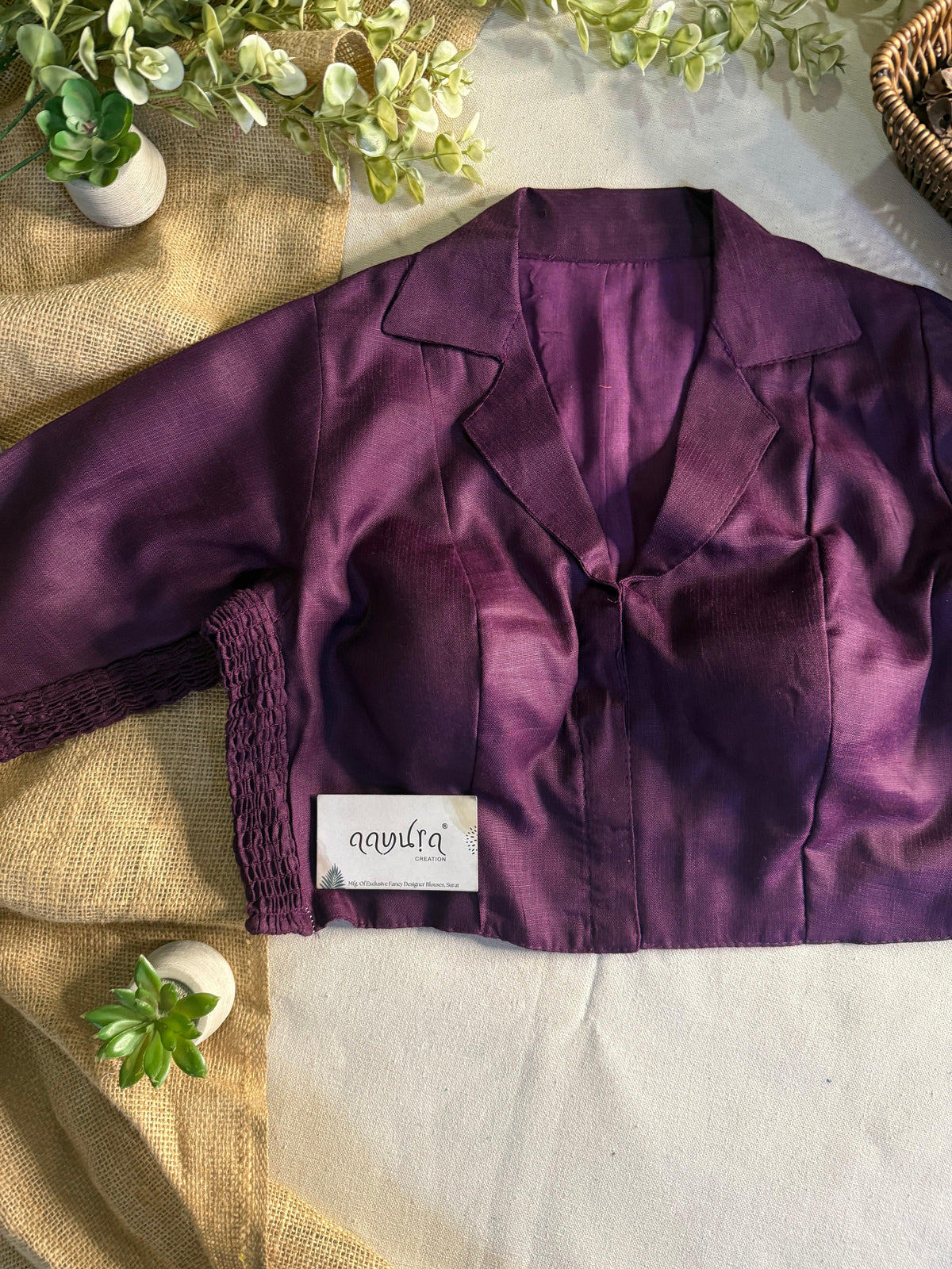 Comfort Fit Cotton Collar Blouse