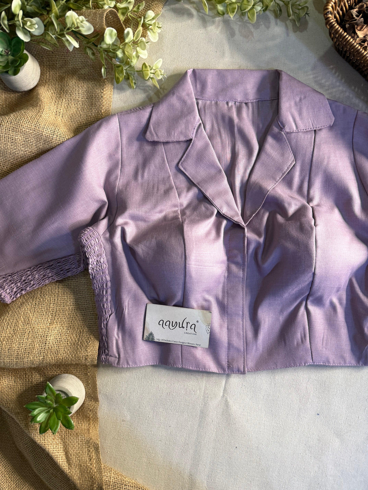 Comfort Fit Cotton Collar Blouse