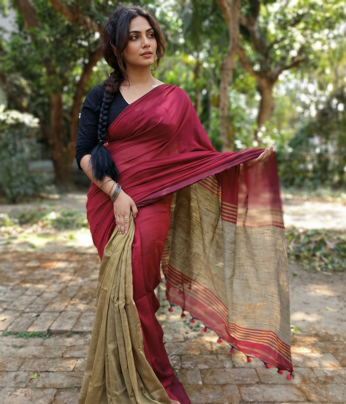 Aaradhya D Linen Saree