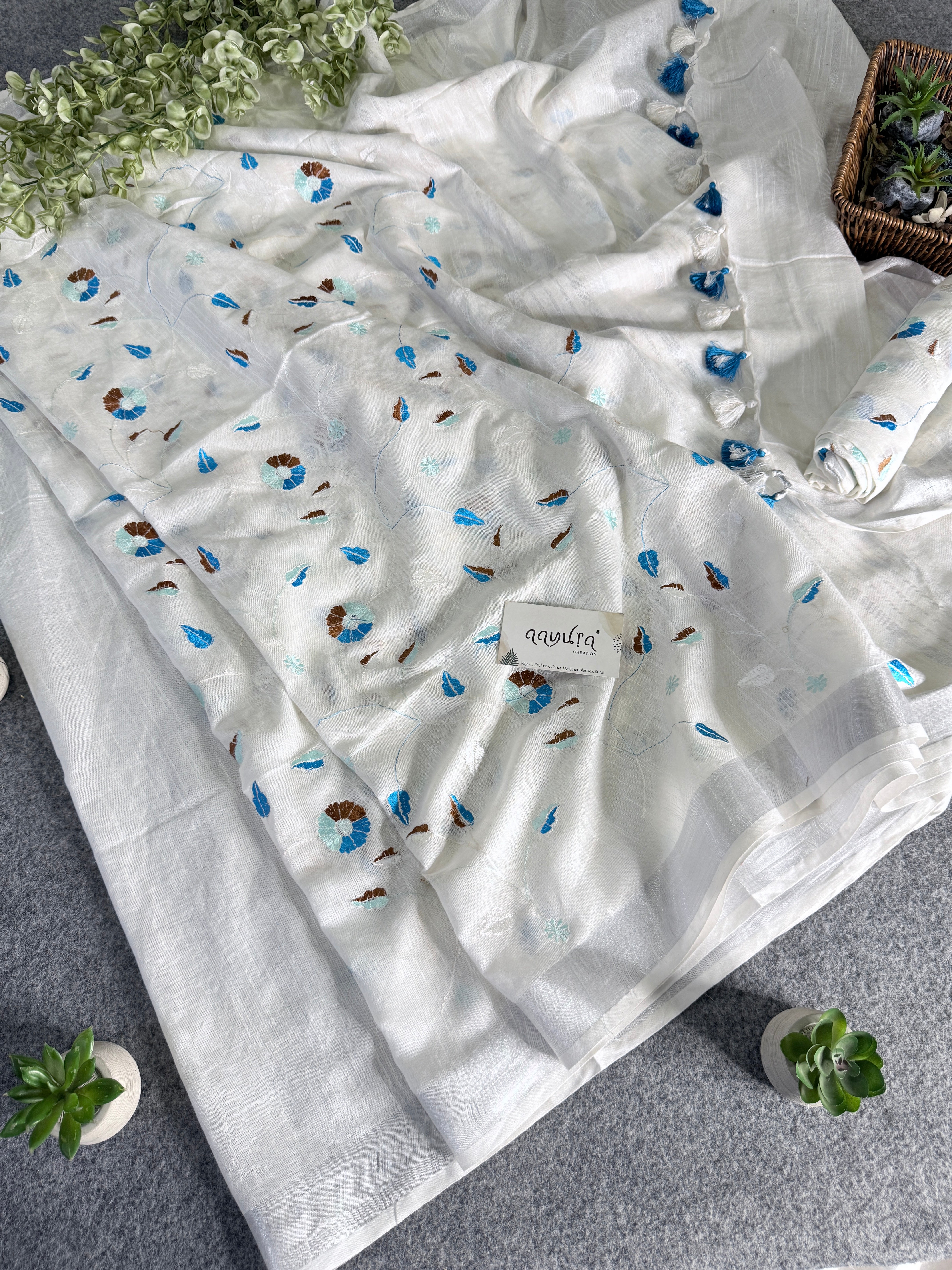 Classic Linen Charm Saree