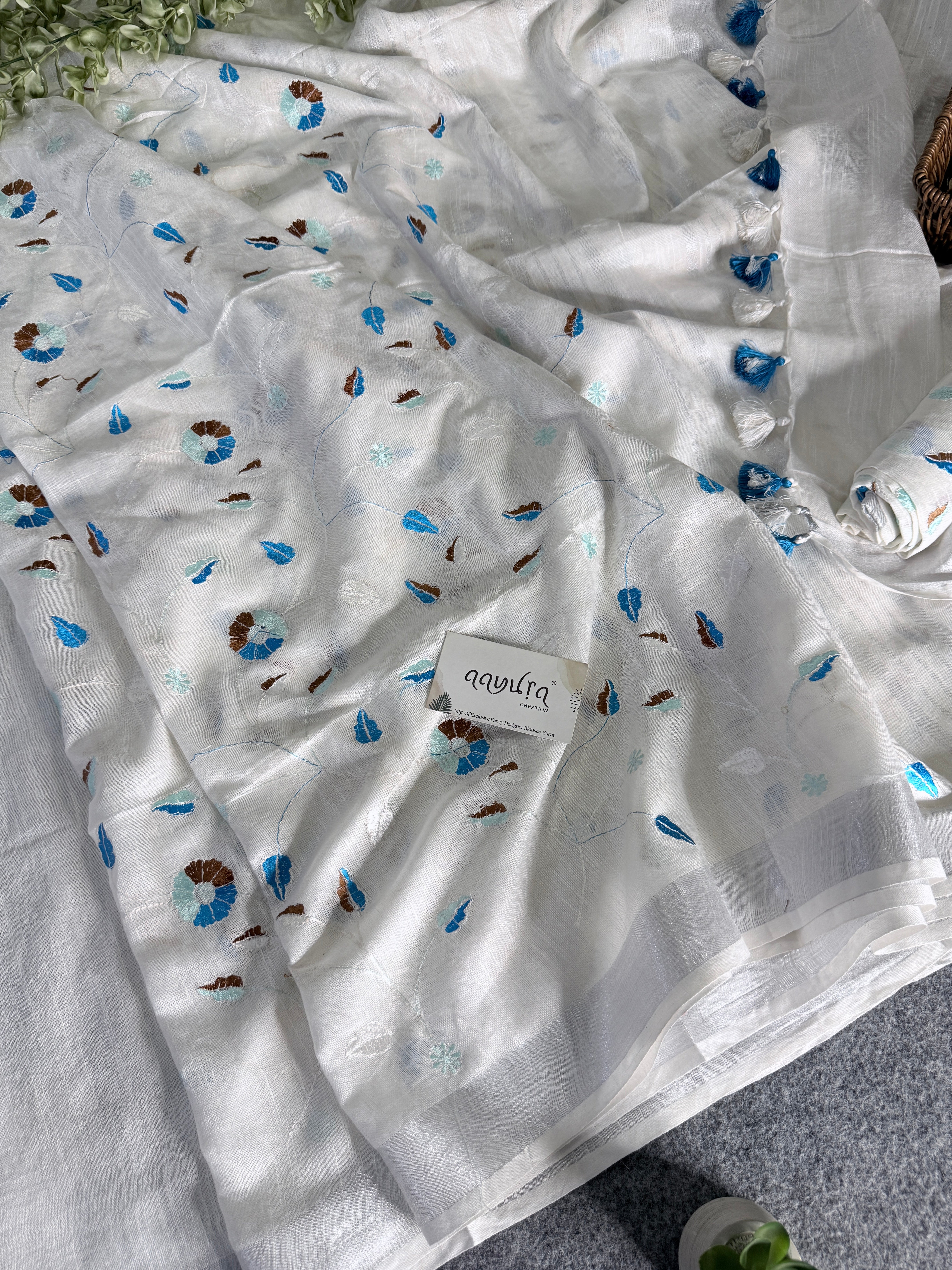 Classic Linen Charm Saree