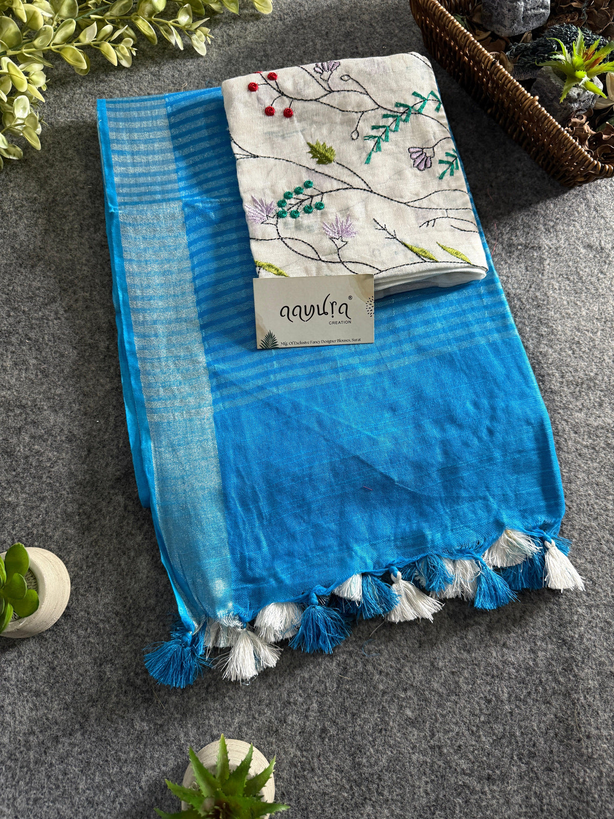 Classic Linen Charm Saree