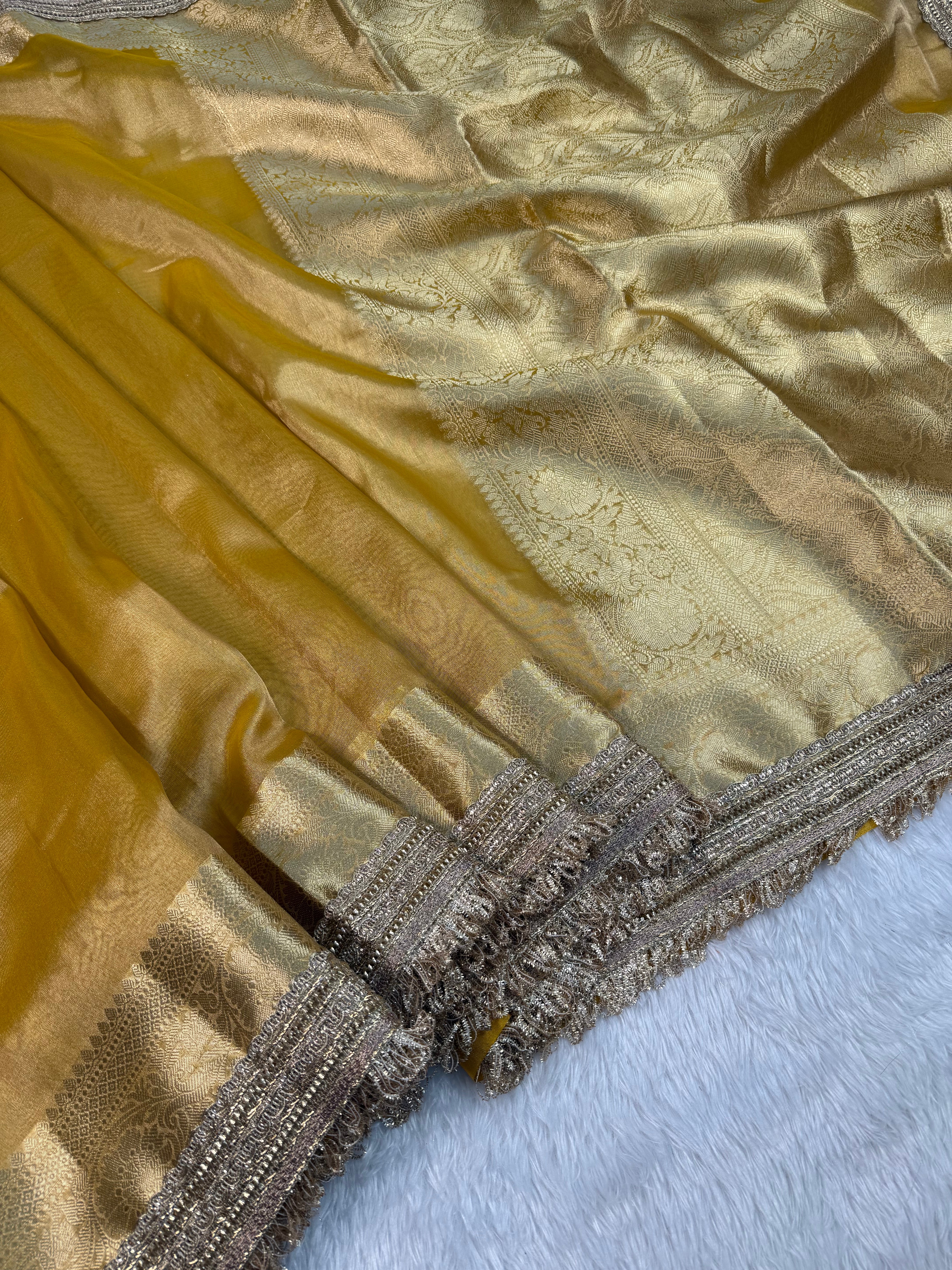 Royal Aura Banarasi Saree