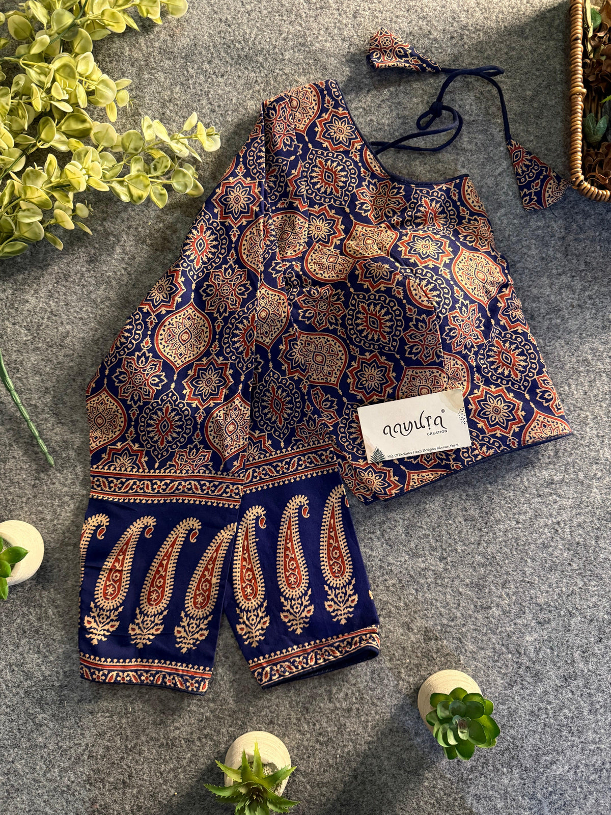 Elegant Cotton Sleeves Blouse