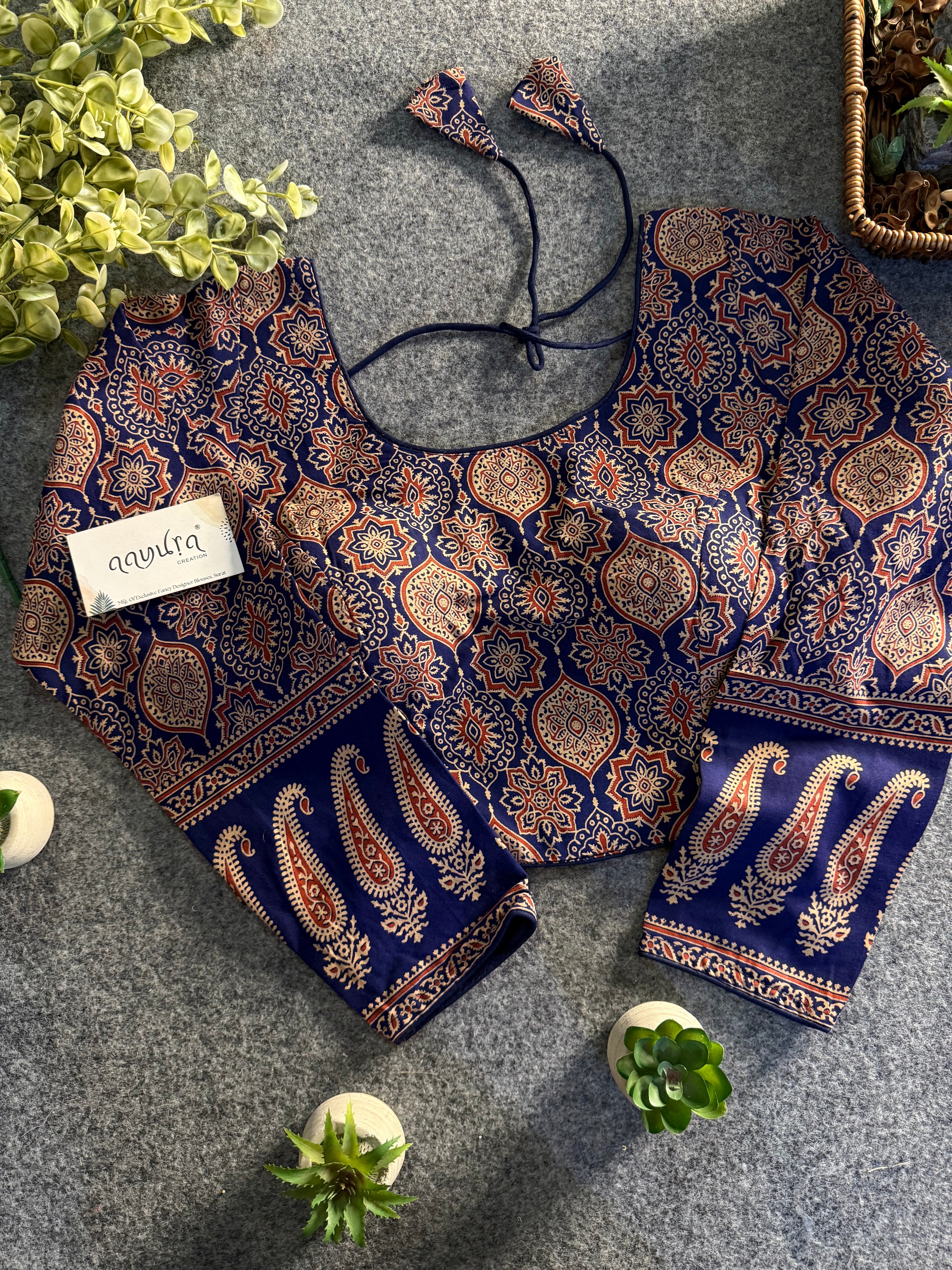 Elegant Cotton Sleeves Blouse