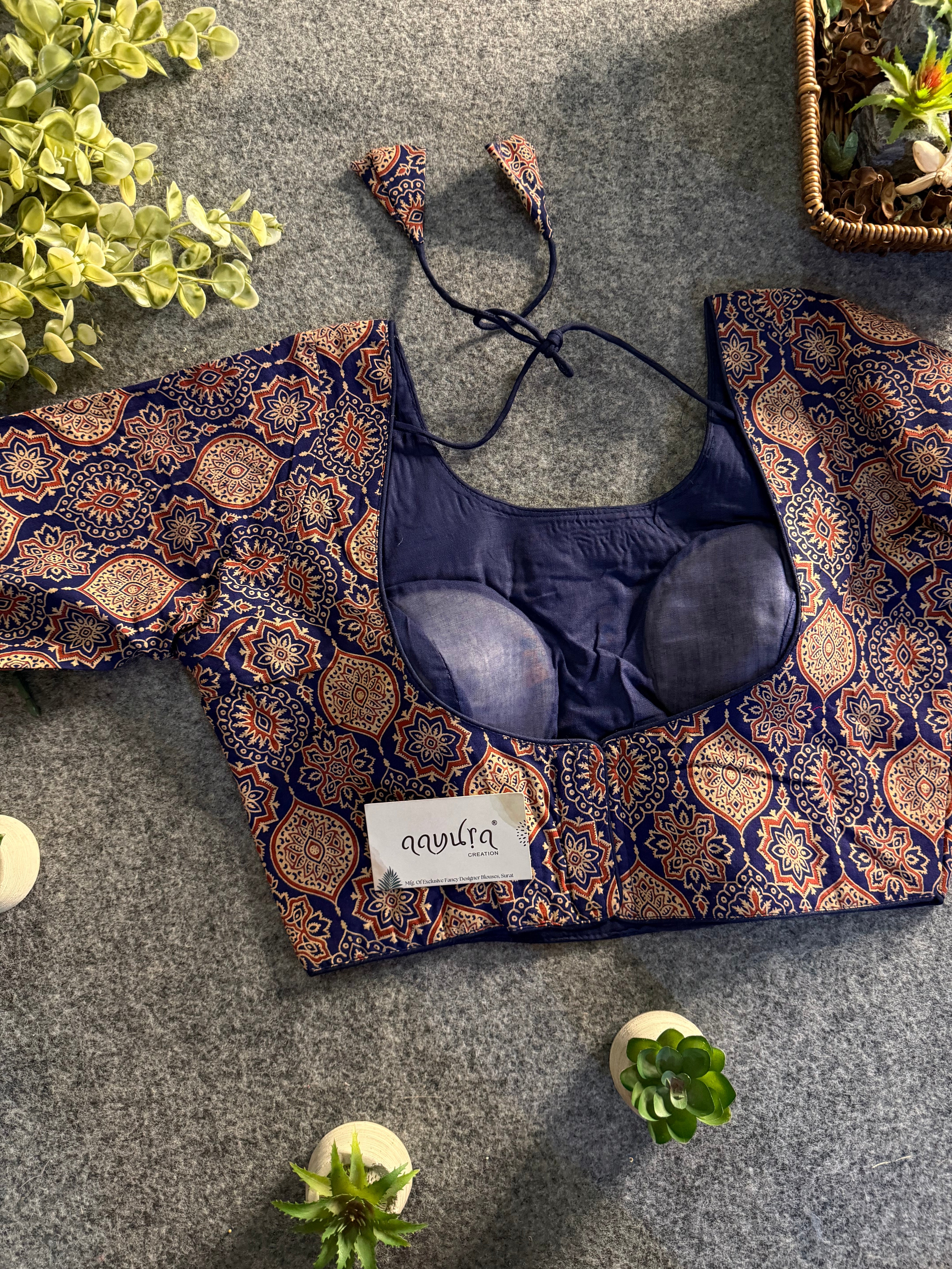 Elegant Cotton Sleeves Blouse