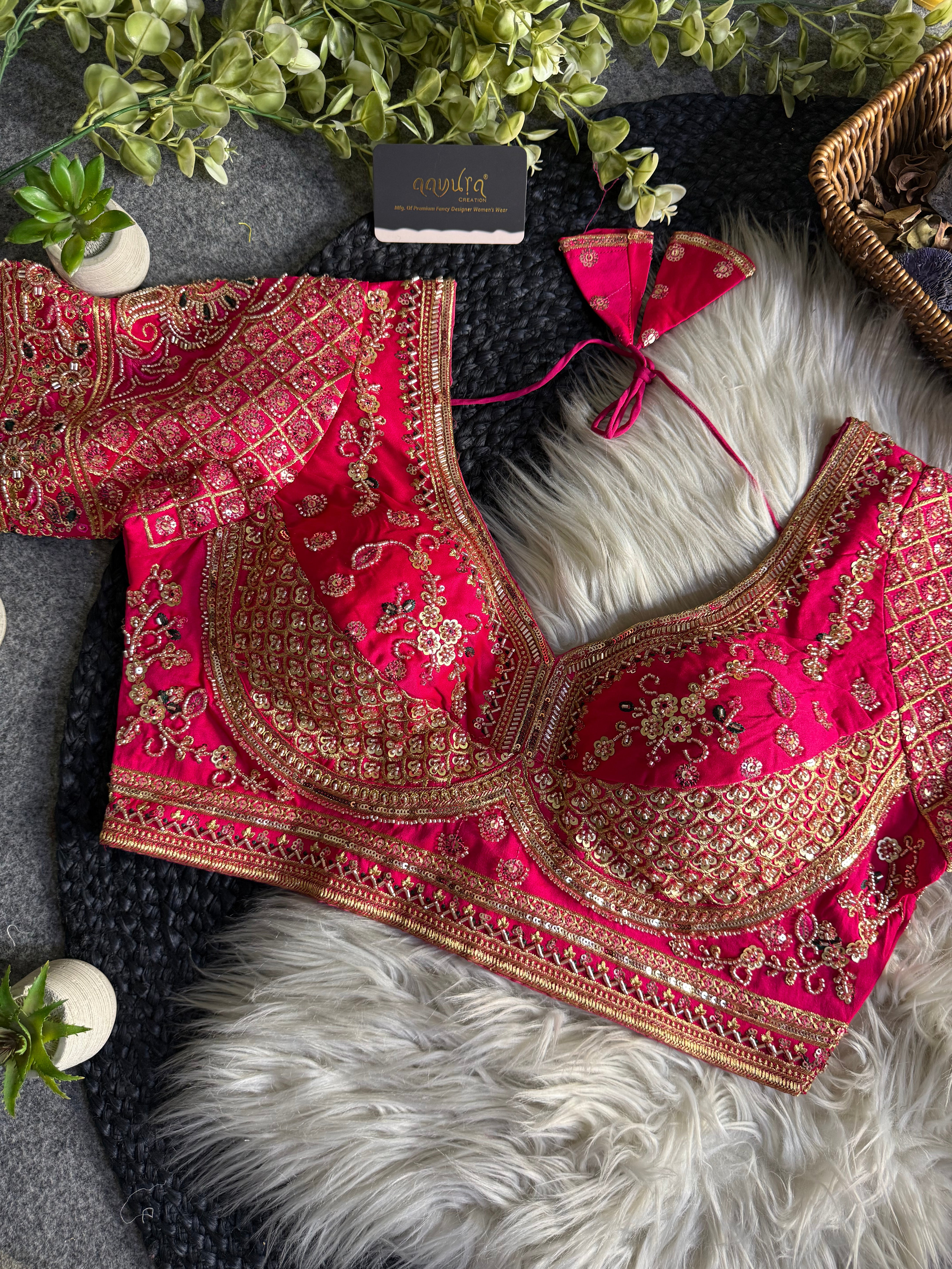 Queen’s Grace Blouse