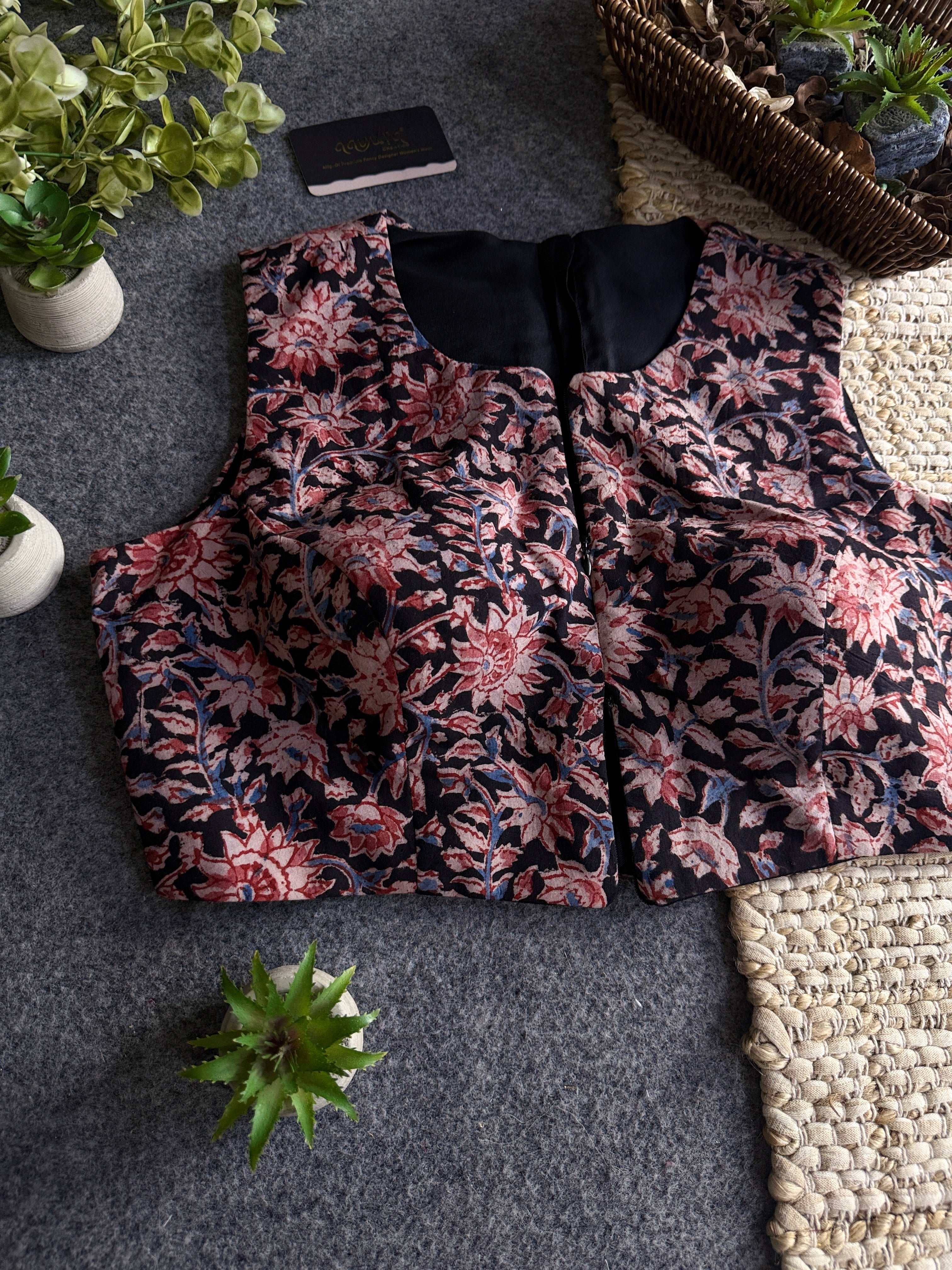 Kalamkari Chic β Double Chain Designer Blouse