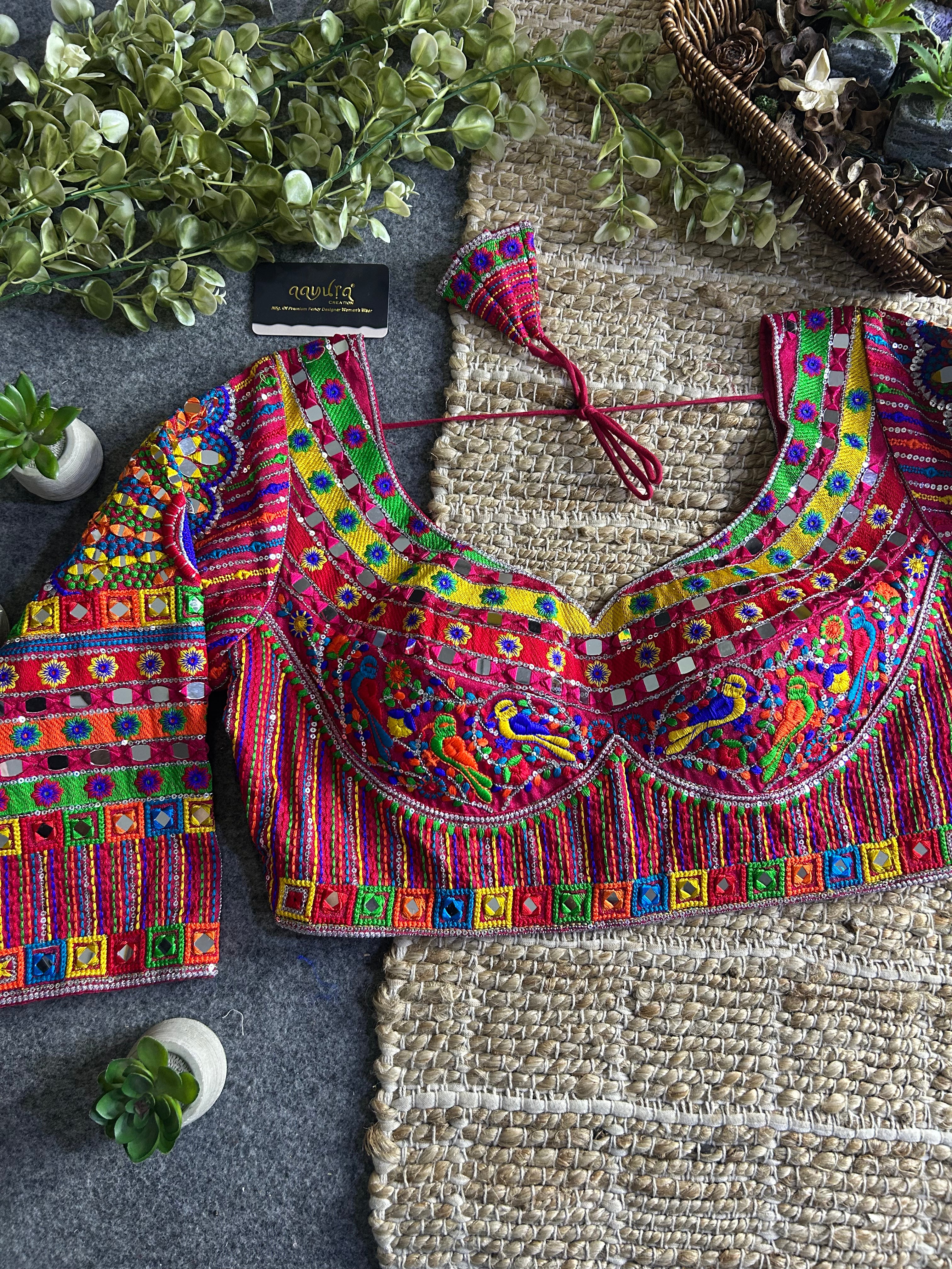 Riyana Back-Open Blouse