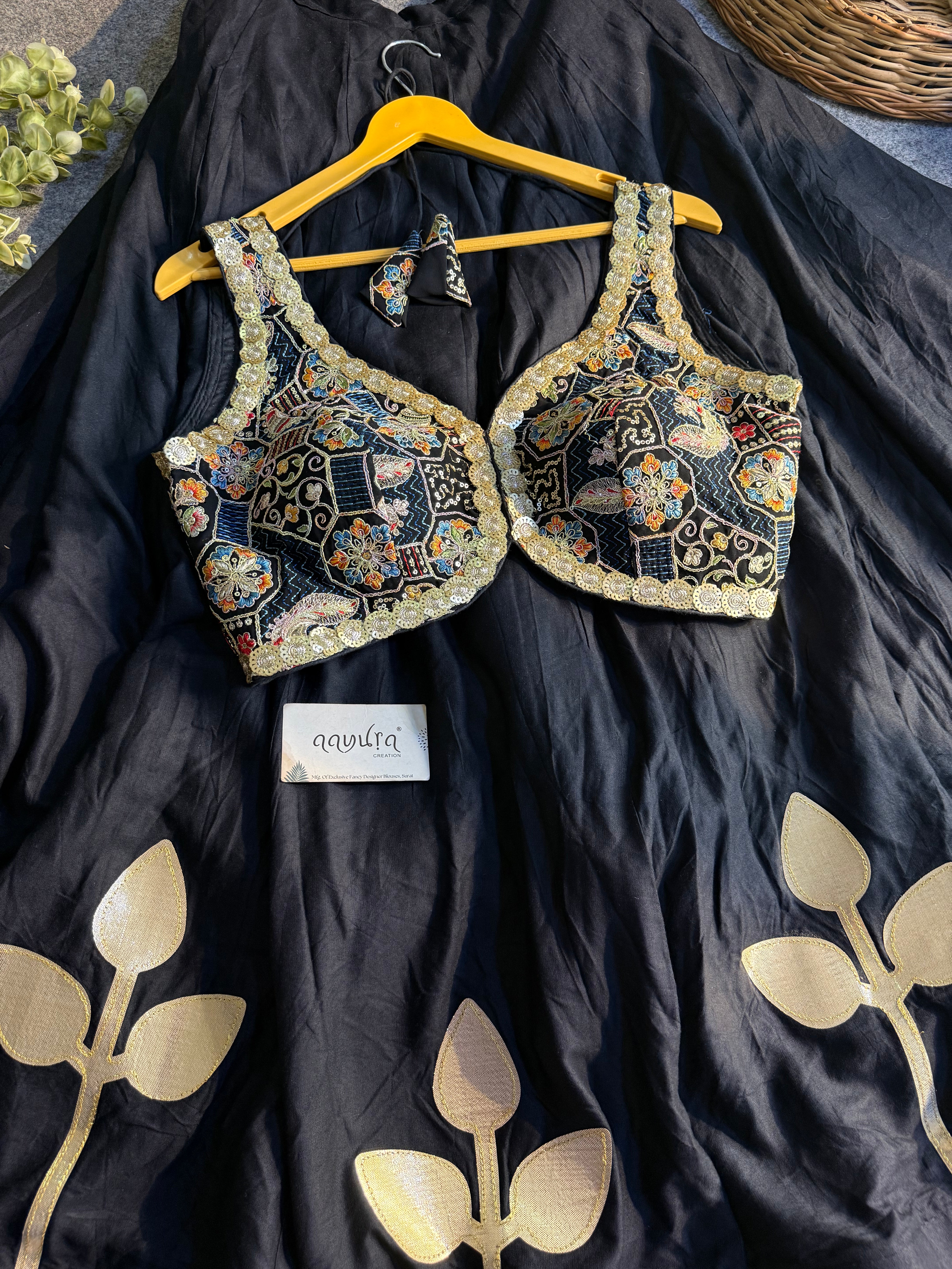 Rajwadi Gamthi Lehenga Set