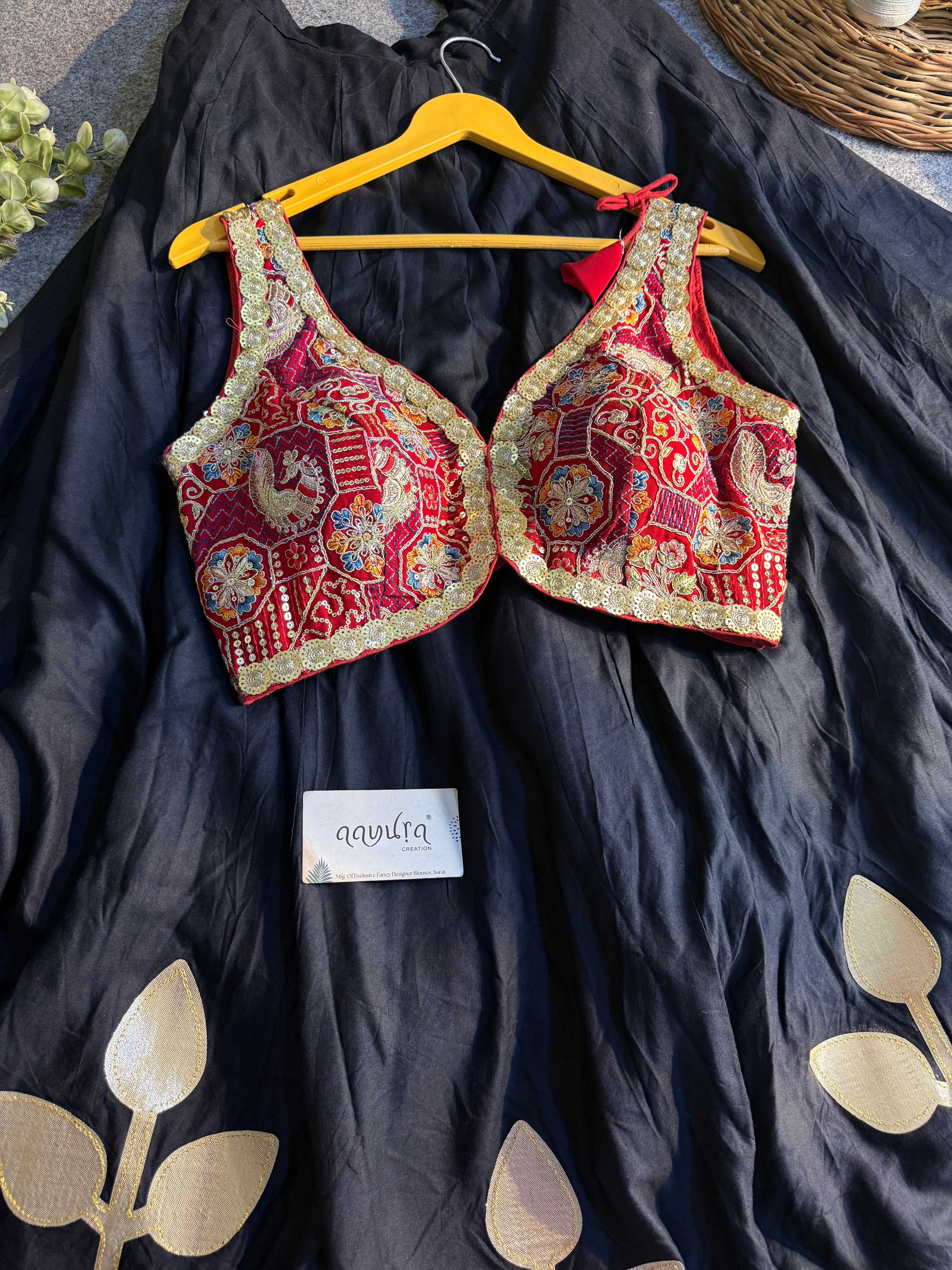 Rajwadi Gamthi Lehenga Set