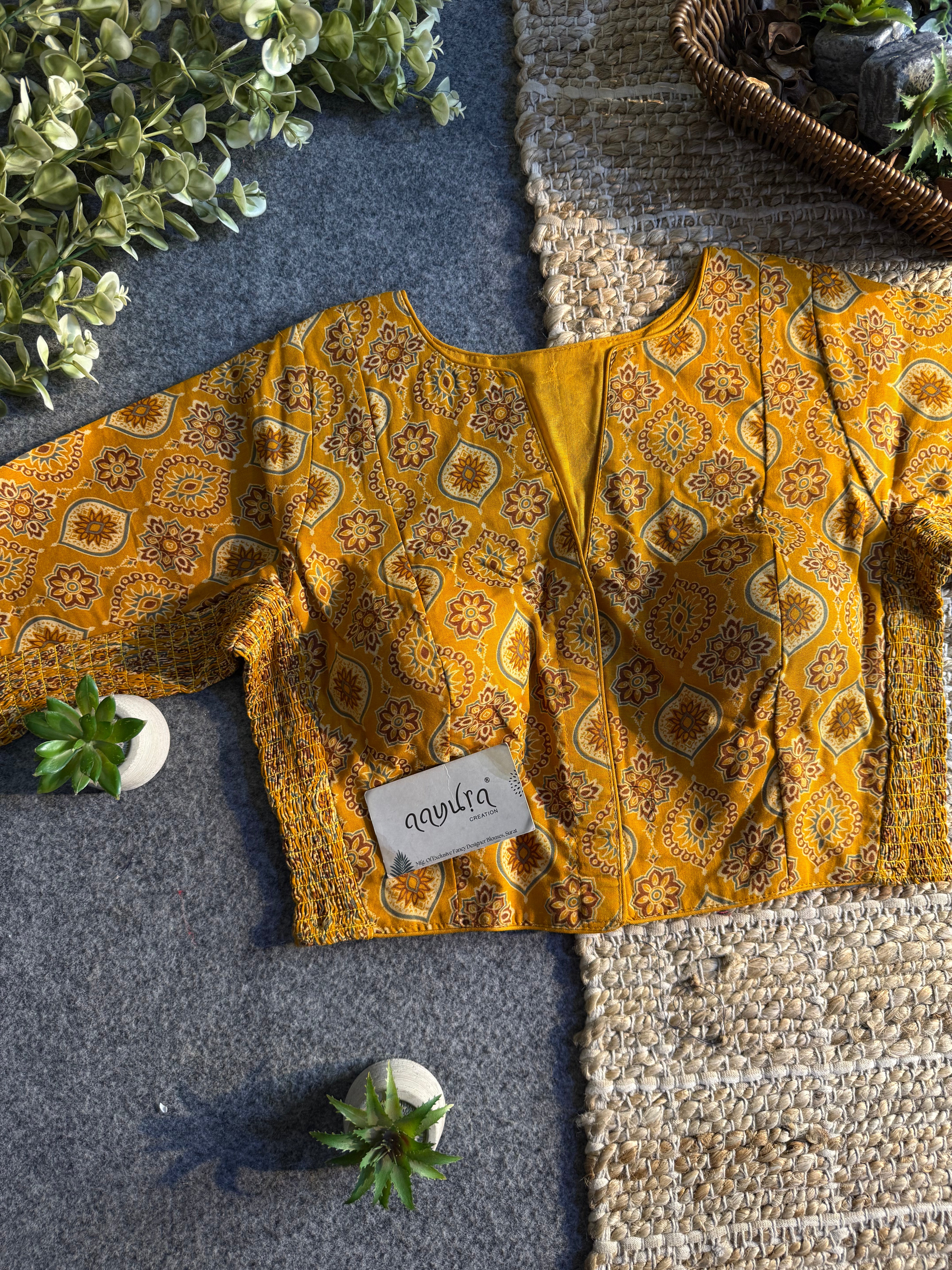 Comfort Fit Cotton Ajrakh Print Blouse 2