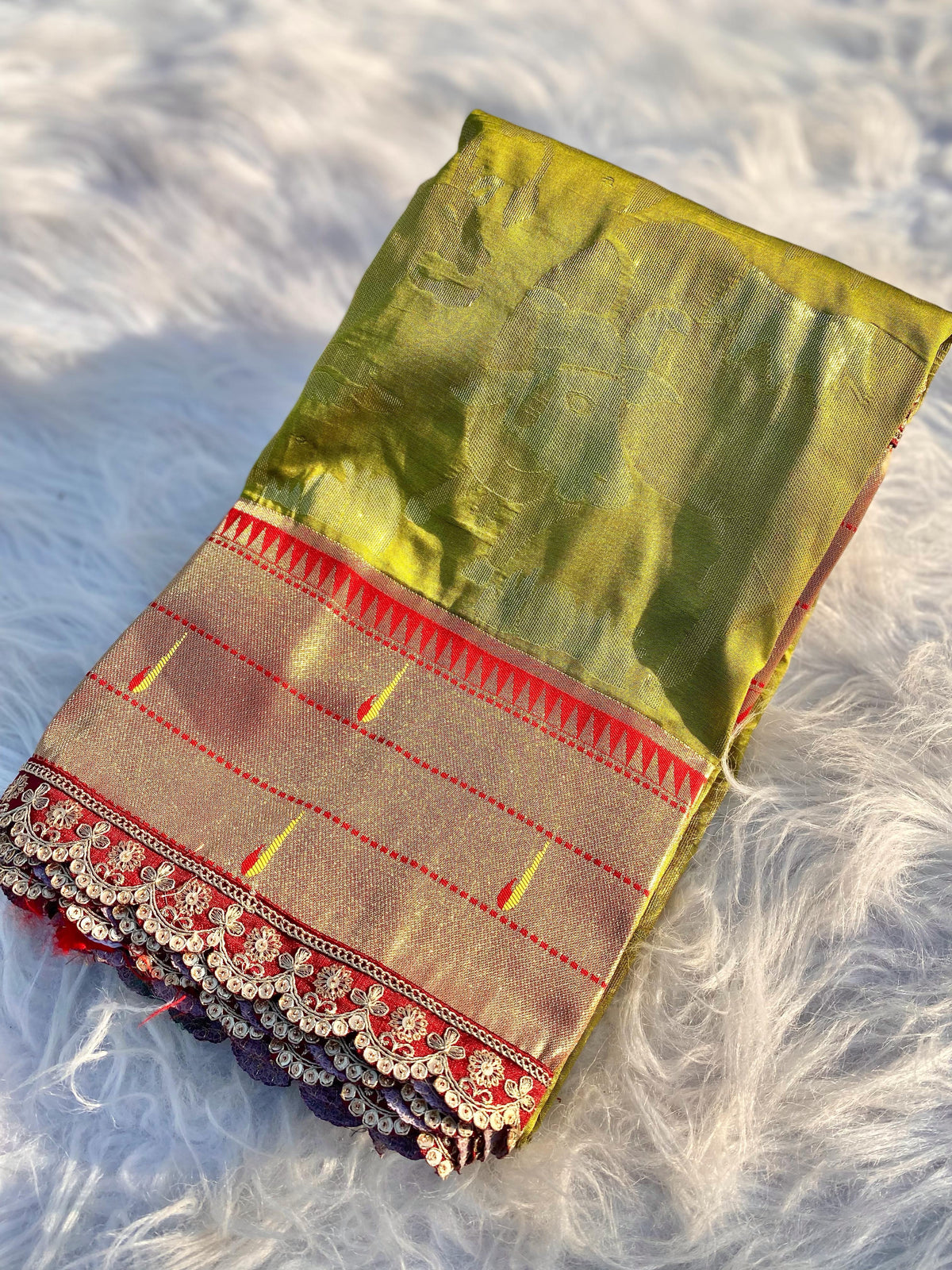Riwaayat Premium Border Silk Saree