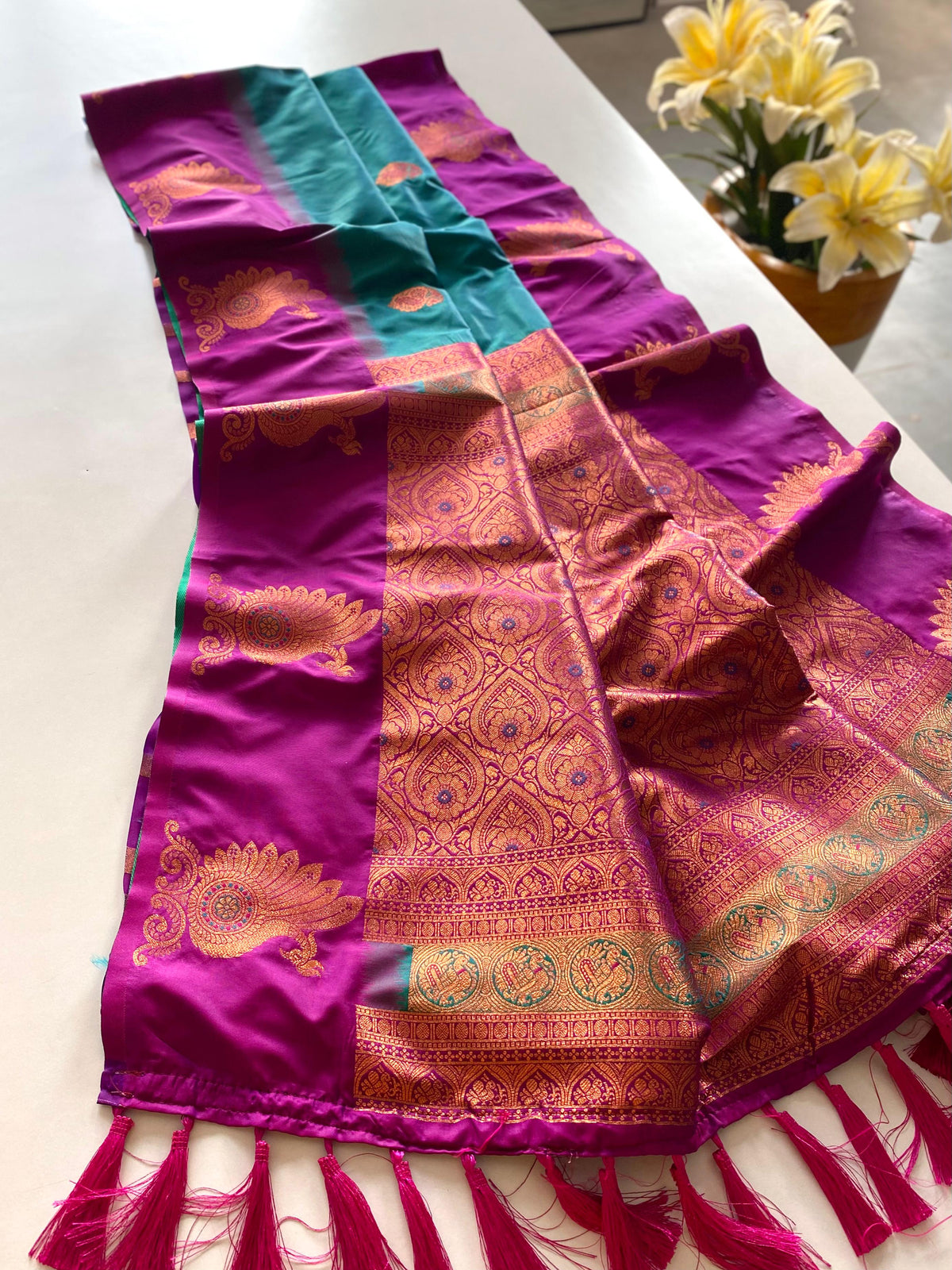 Sharada Dual Tone Silk Saree